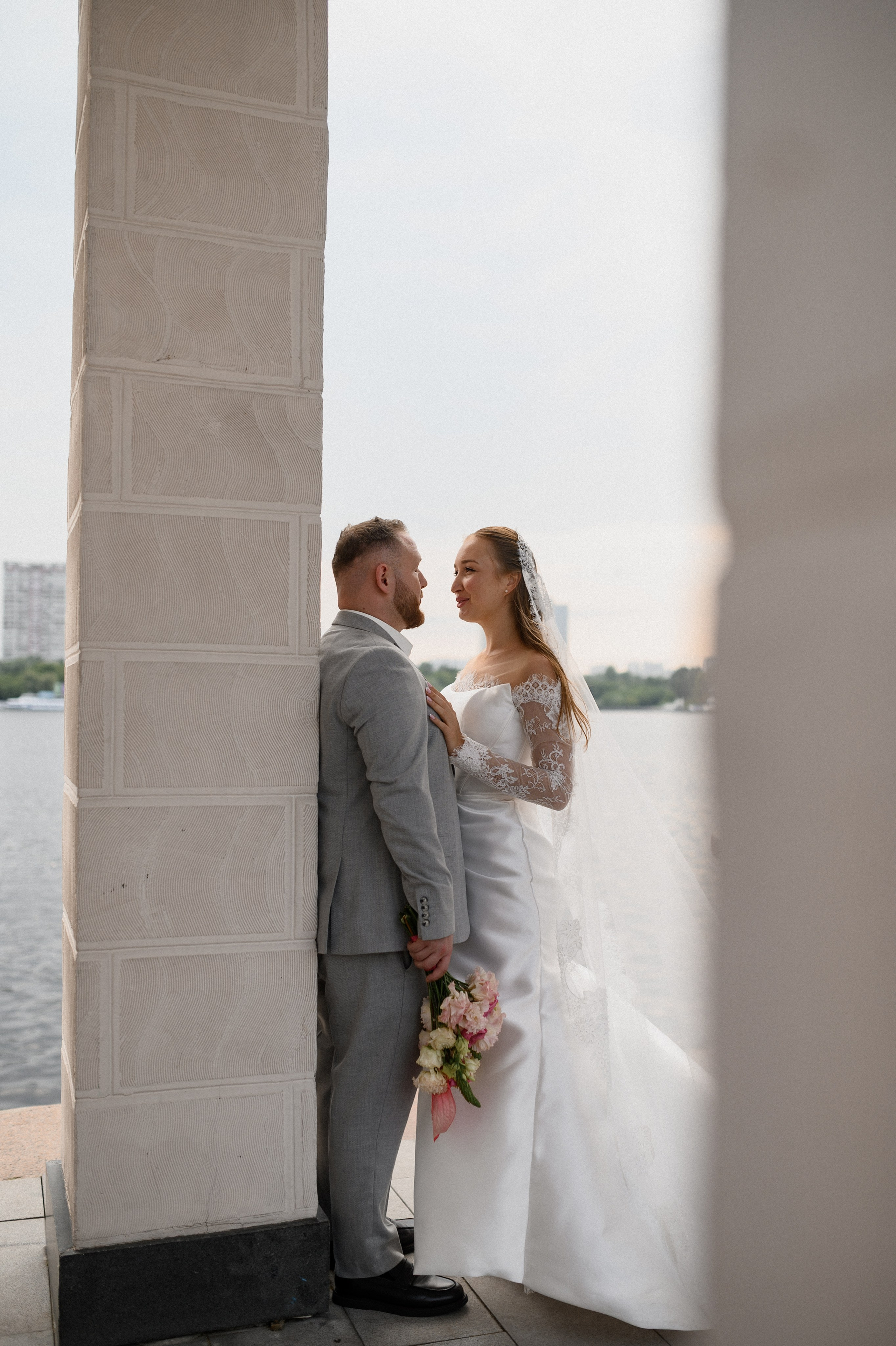 Денис и Даша. Северный речной вокзал. Семейный и свадебный lifestyle-фотограф в Москве Мария Петрова