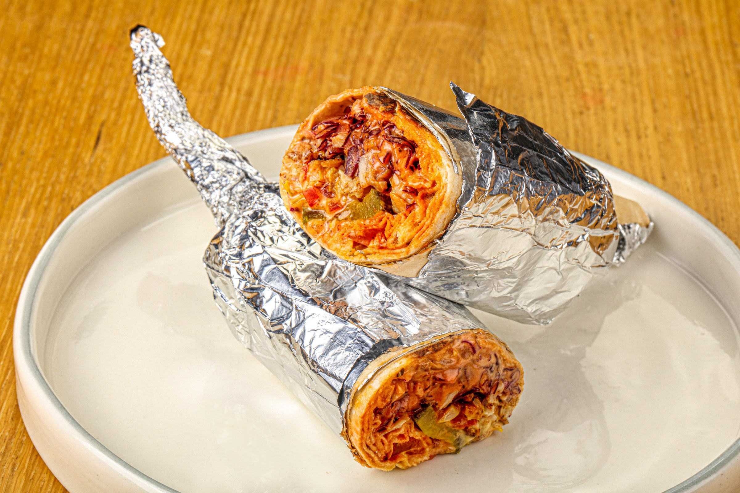 Фотосъемка бургеров и гамбургеров. Заказ по тел.: +7 (906) 006-90-22. Фуд-фотограф Андрей Старостин — съемка еды в Москве. 9000 руб. в час