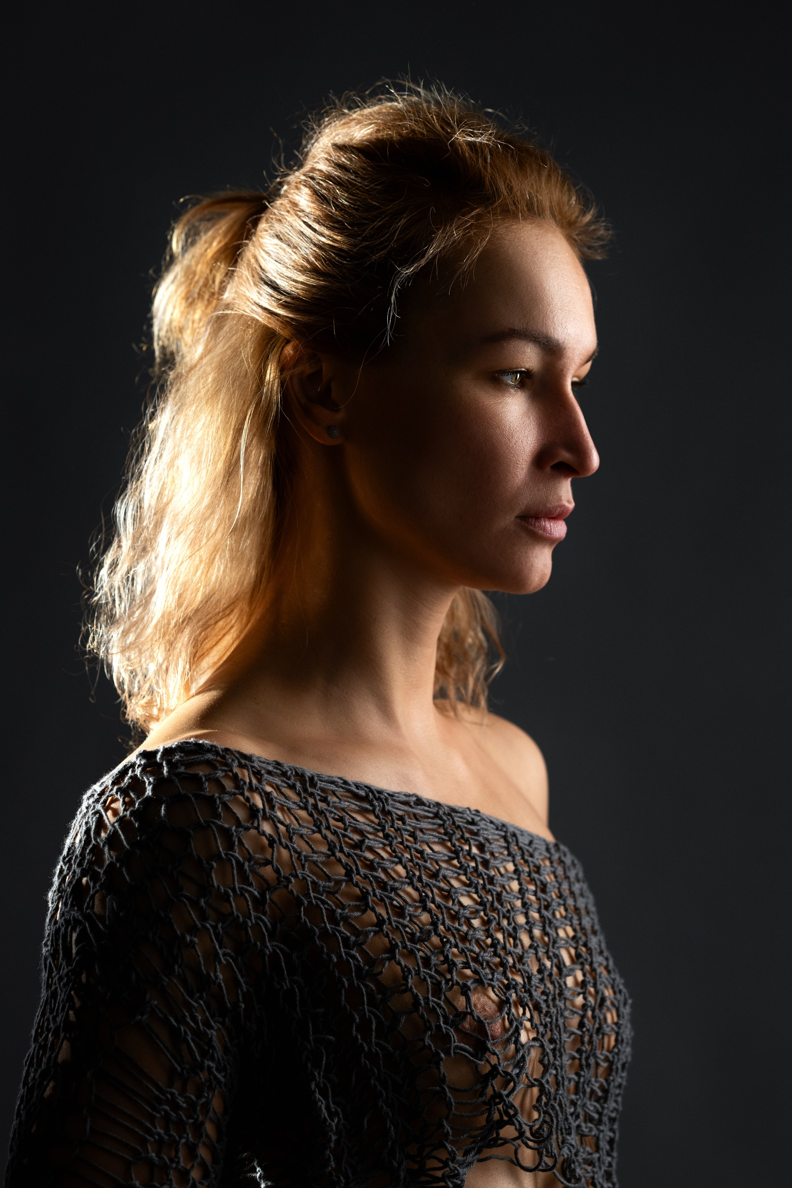 Ирина. В полумраке