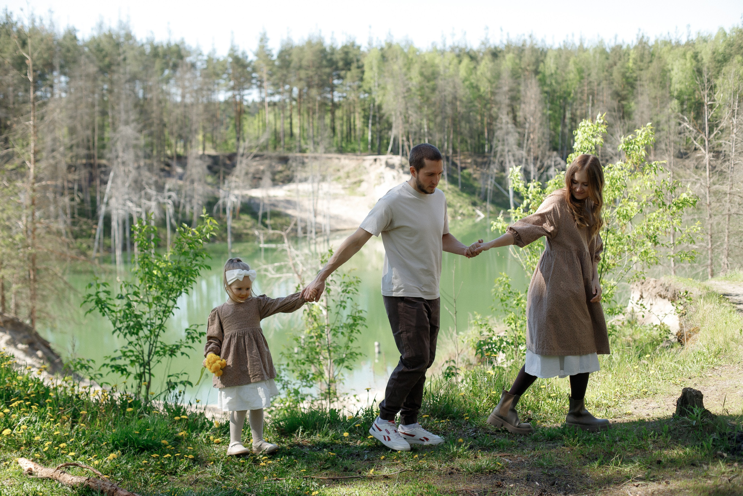 Семейная съемка на карьере. Фотограф Карпачан Анастасия
