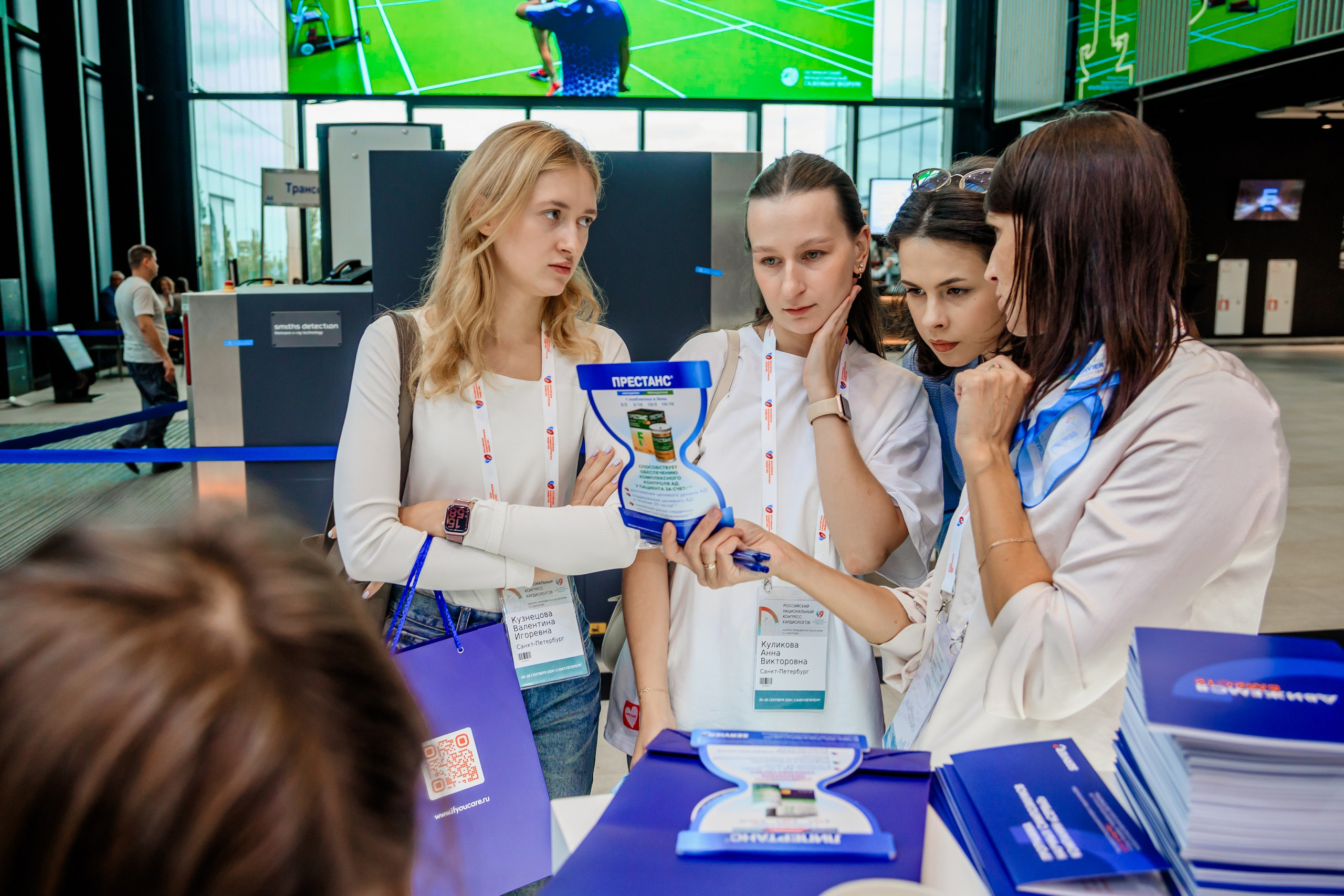 Фотограф на выставку в Спб — заказать съемку в Санкт-Петербурге— Екатерина Ладванова