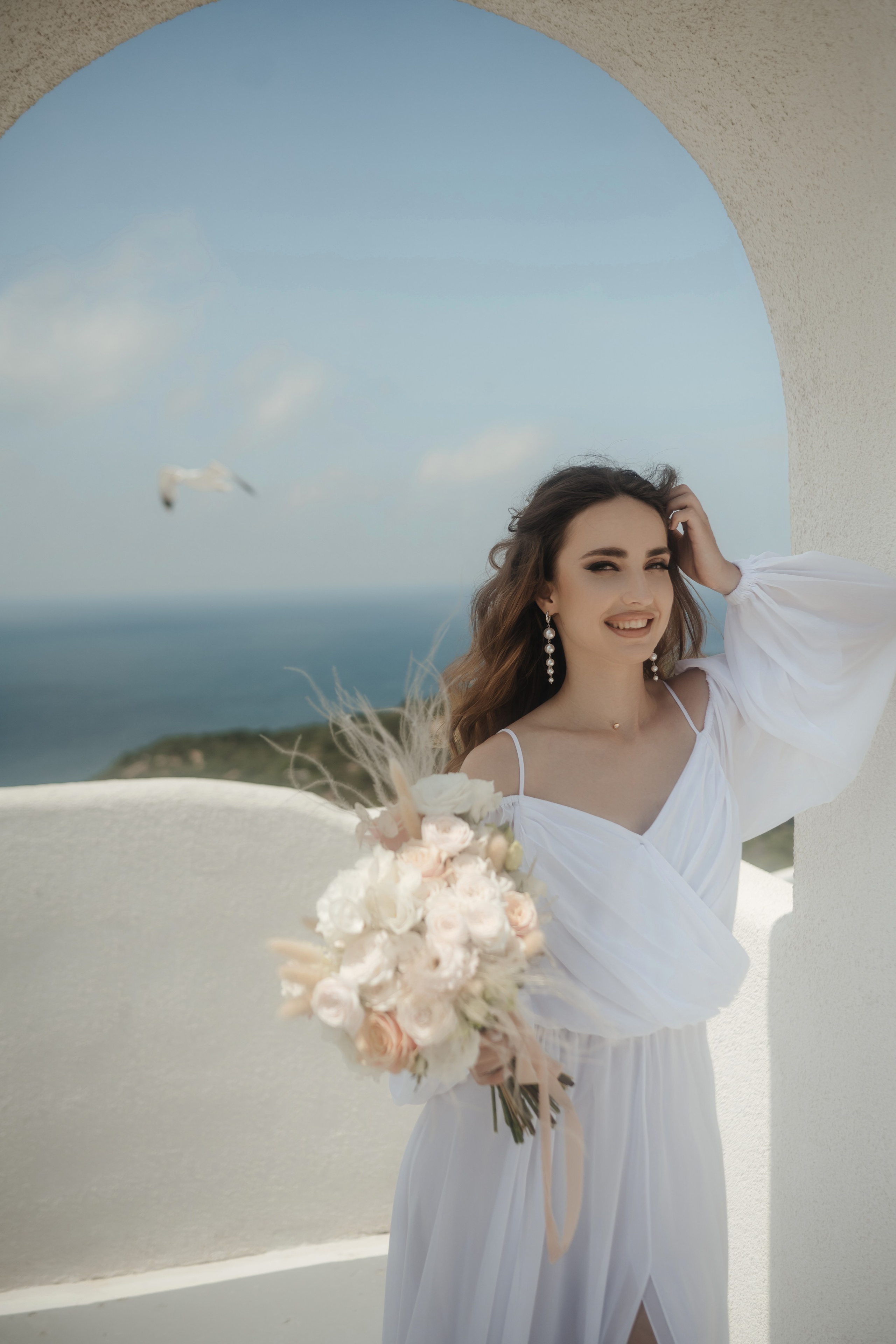 Свадебная фотосъемка в старинном отеле в Крымском Санторини. Свадебный и семейный фотограф и видеограф, Крым, Москва, Санкт -Петербург