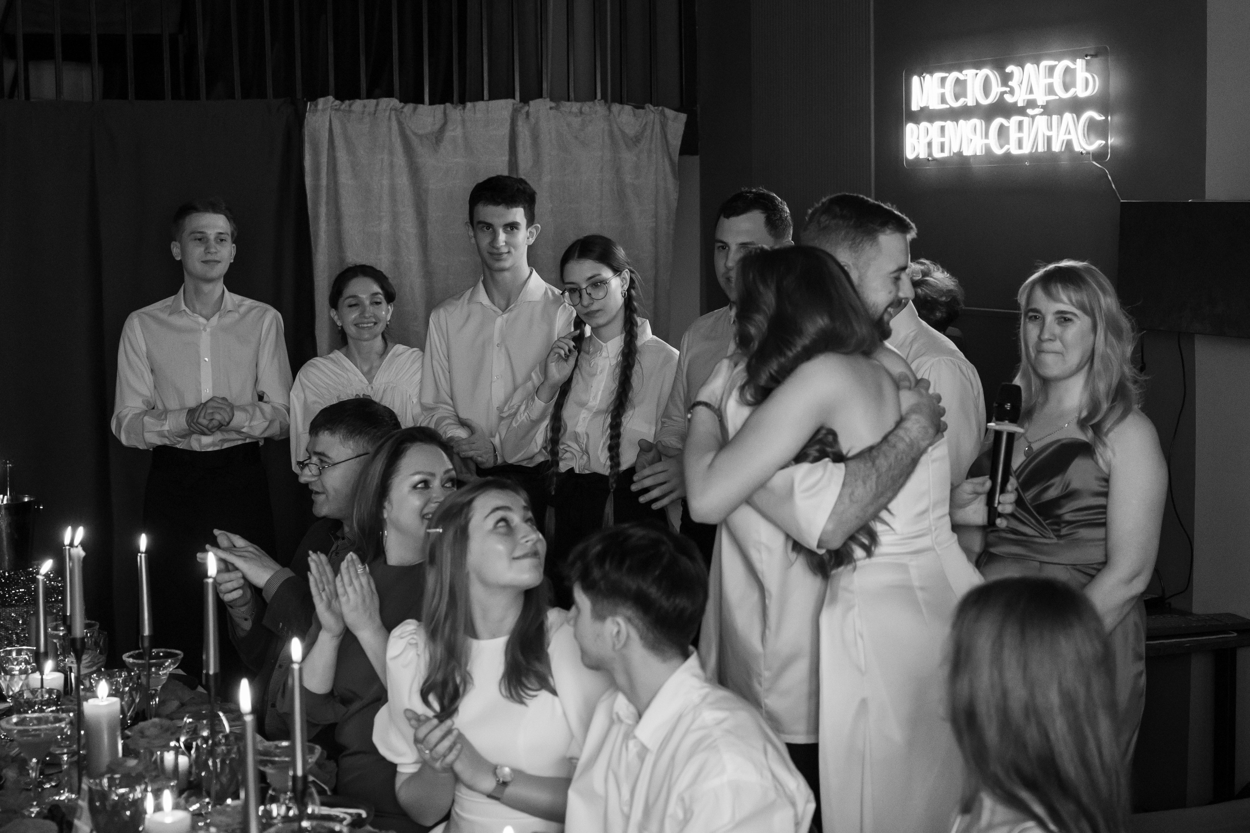 День рождение Марии, иммерсивный ужин. Семейный и женский фотограф, стильный репортаж в г. Новосибирск