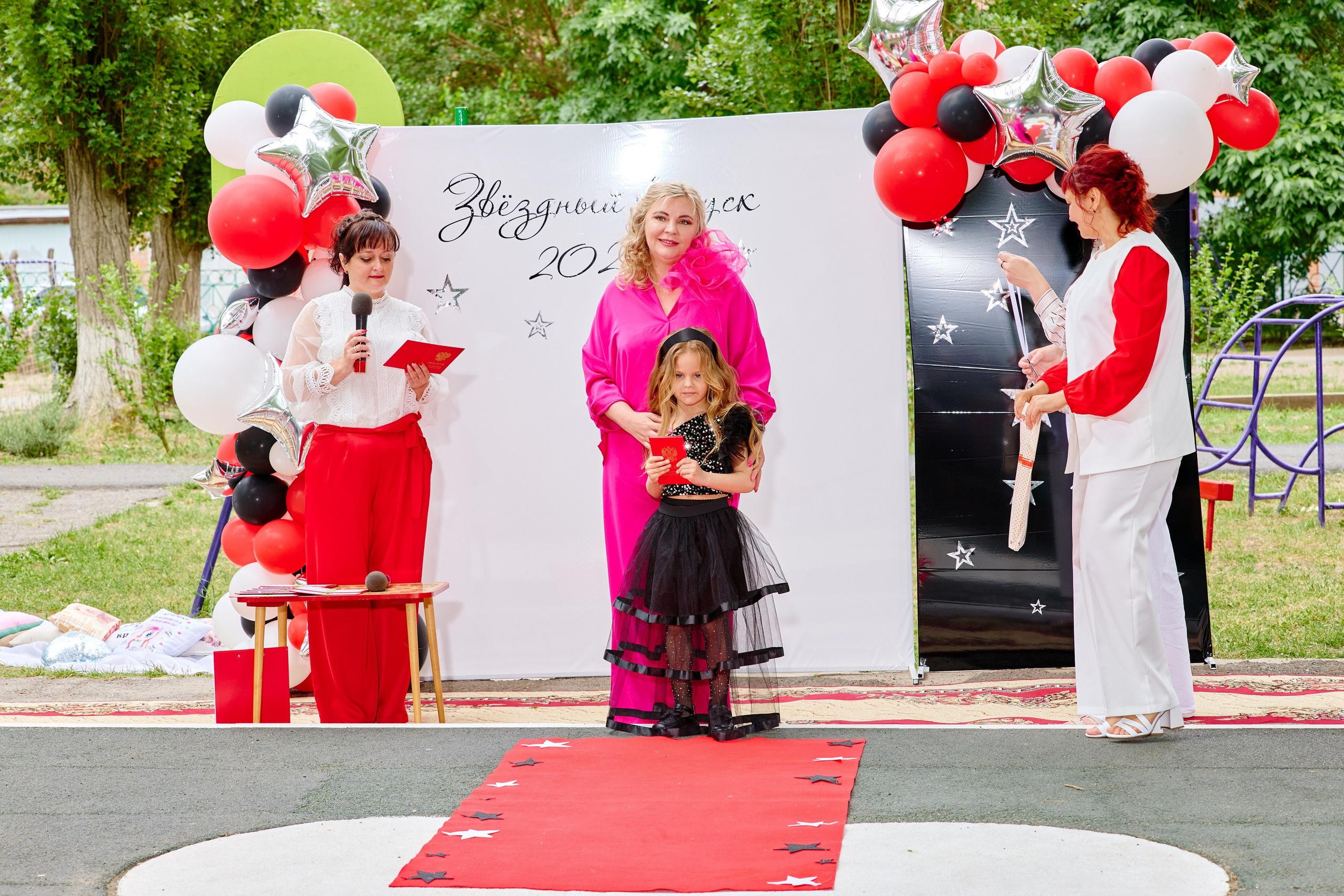 Выпускной 45 сад. Фотограф Выпускные альбомы Таганрог Сергей Коробченко