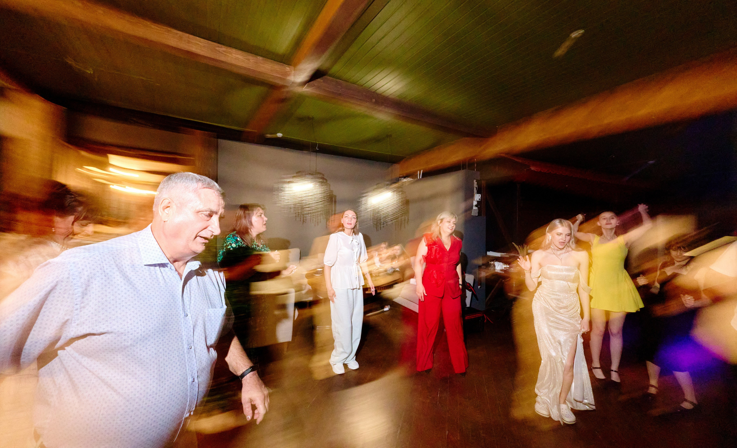 Выпускной 35 Сош. Фотограф Выпускные альбомы Таганрог Сергей Коробченко