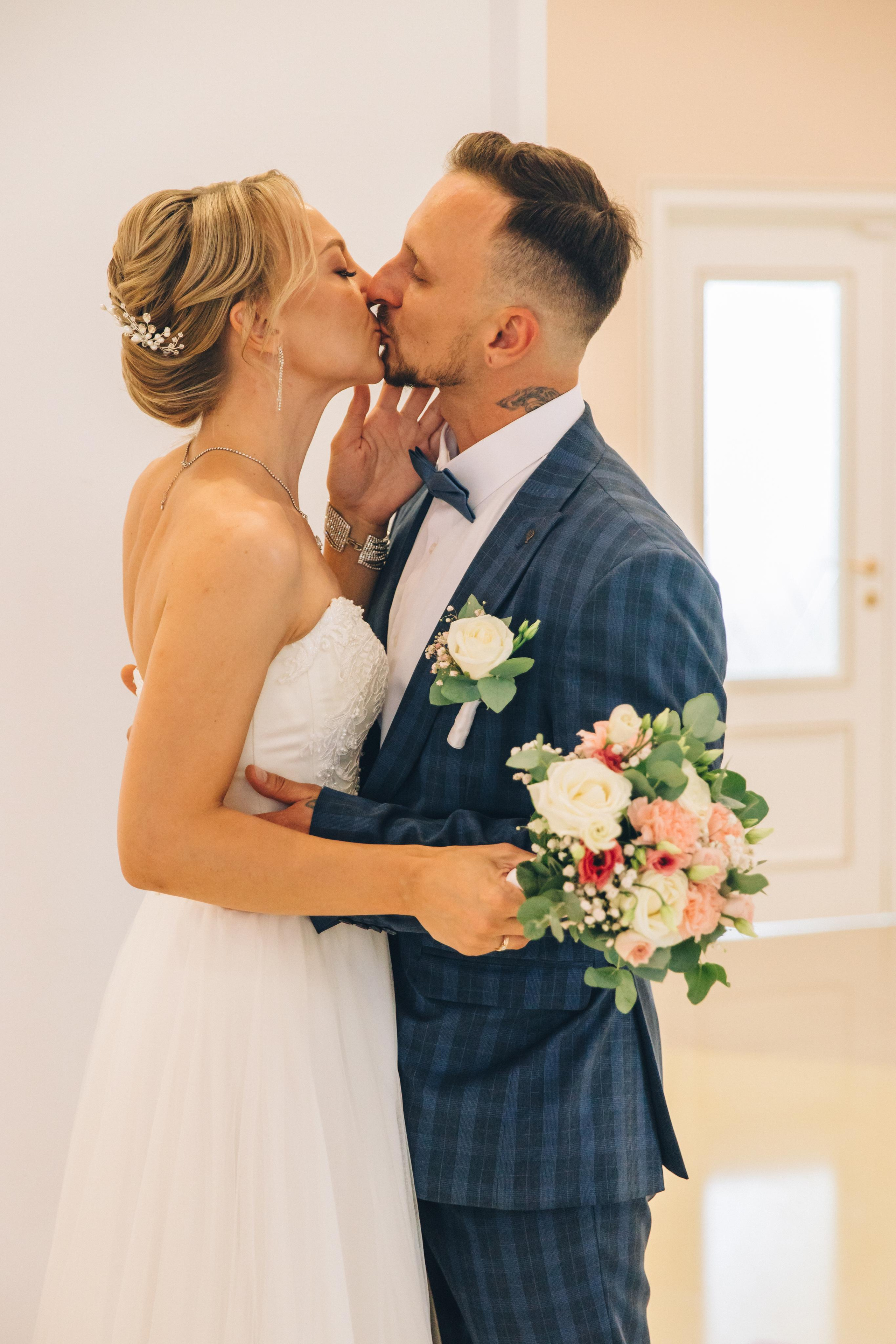 Свадебный фотограф, фотосессия в ЗАГСе. Свадебный фотограф, Екатерина Малова. Фотосессии. Съемка в Спб и ЛО