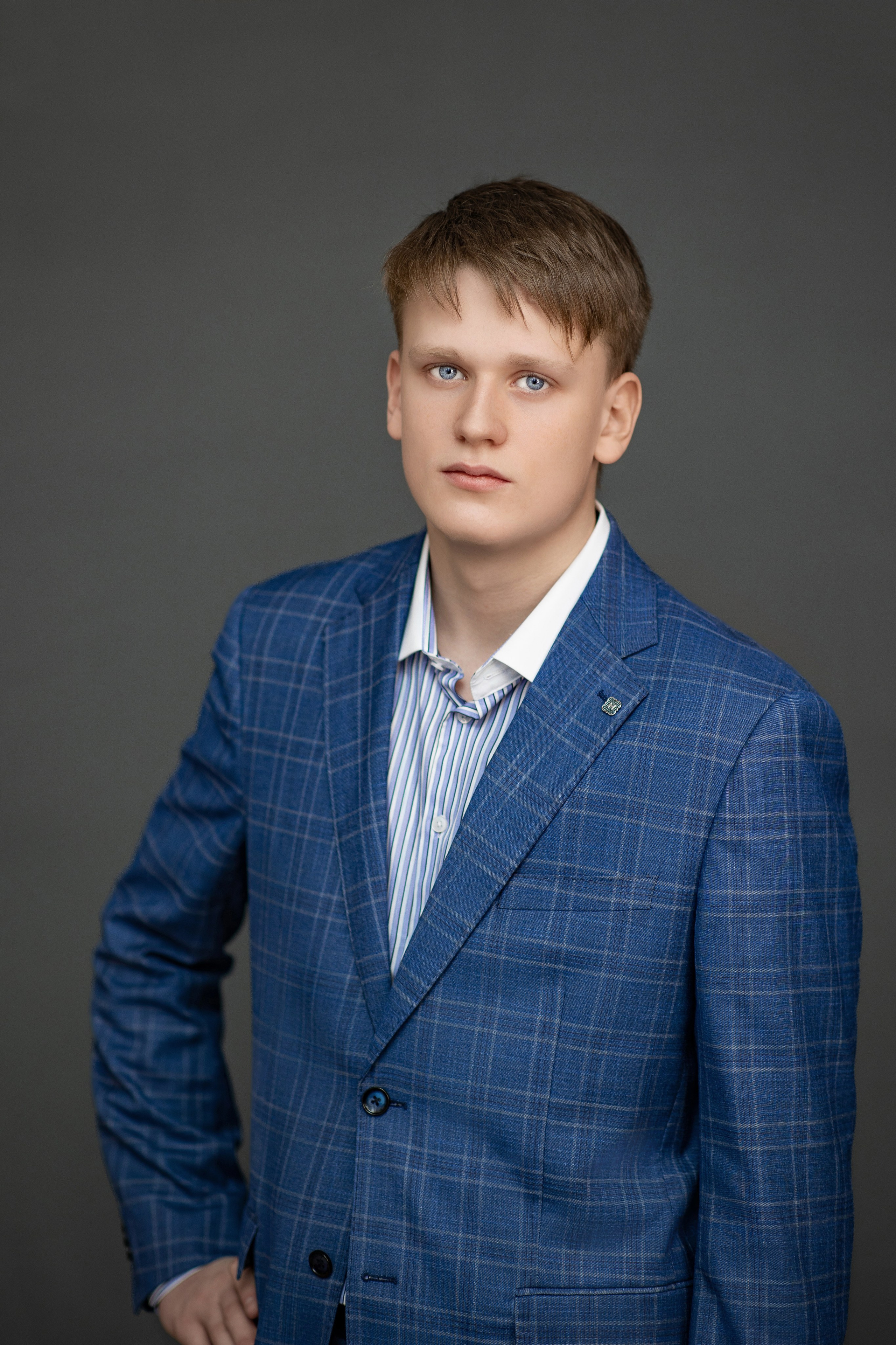 Выпускные альбомы с оживающими фотографиями. Фотограф и видеограф Москва. Свадебный фотограф, видеограф. Выпускные альбомы. Оживающие альбомы