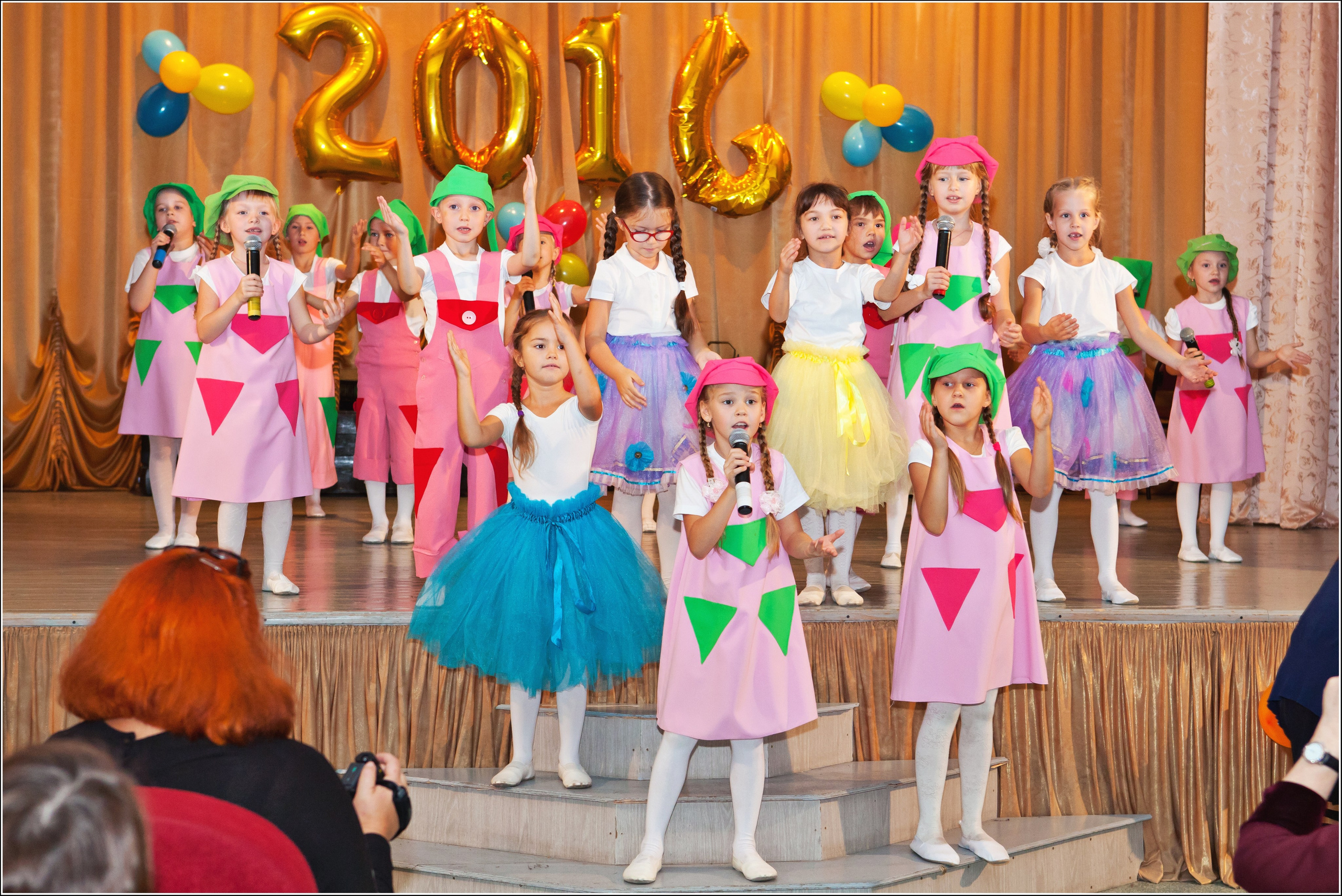 Выступление коллектива Дежавю. Фото и видео Москва, Московский. Свадебный фотограф, видеограф, фотосессии, видеосъемка