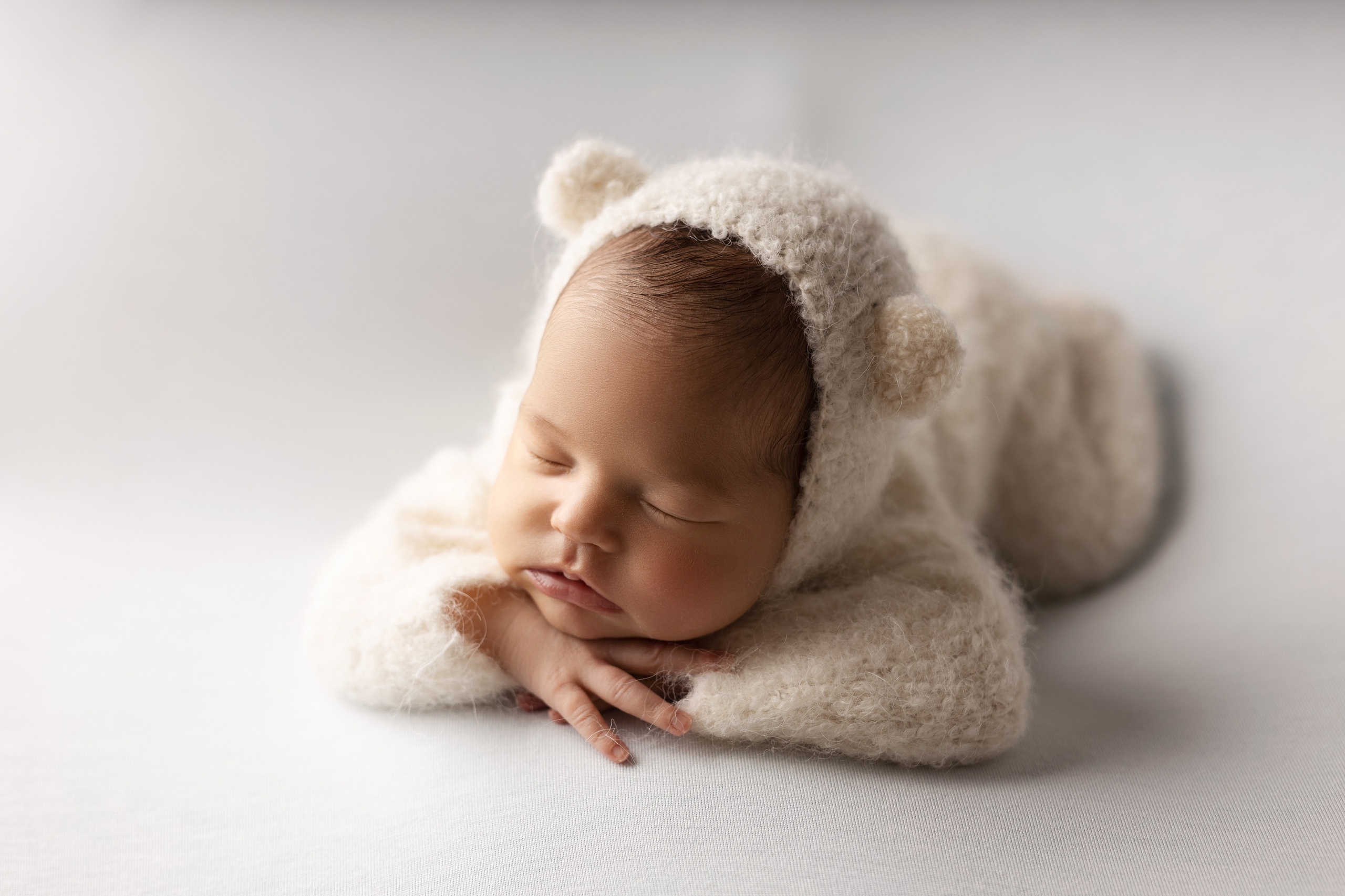 Фотограф новорожденных | Екатерина | Портфолио и цены | Съемка в студии и дома. Фотограф уникального направления ньюборн в Москве Екатерина Буценина