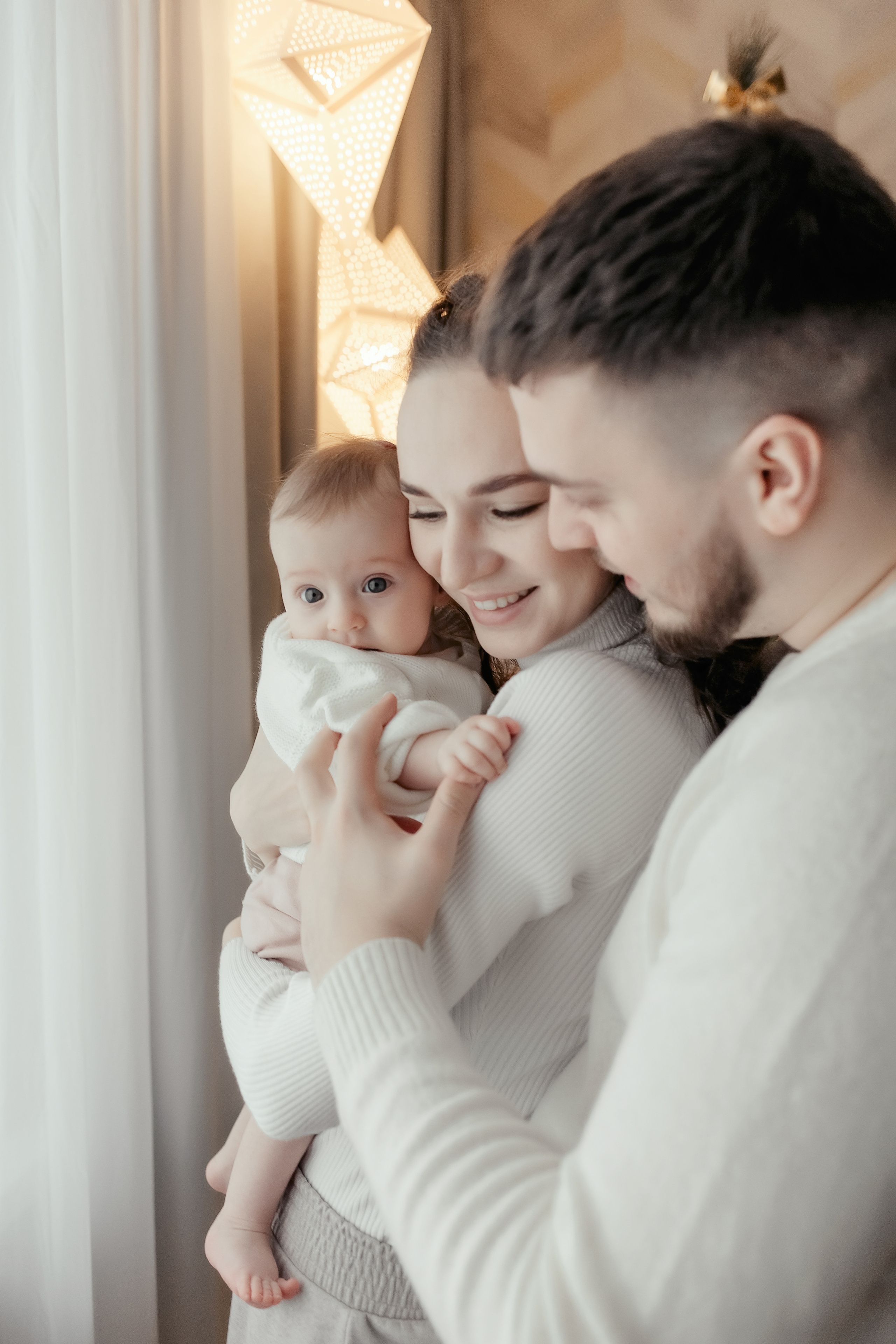 Домашняя семейная фотосессия в Москве, Домодедово, Видное, Бутово, Щербинка. Семейный фотограф Москва и Московская область. Семейная фотосессия на природе. Фотосессия детского праздника. Фотосессия юбилея. Фотосессия в день рождения. Фотограф на годик ребенку. Детский фотограф. Фоторепортаж семейного праздника. Детский фотограф Москва.