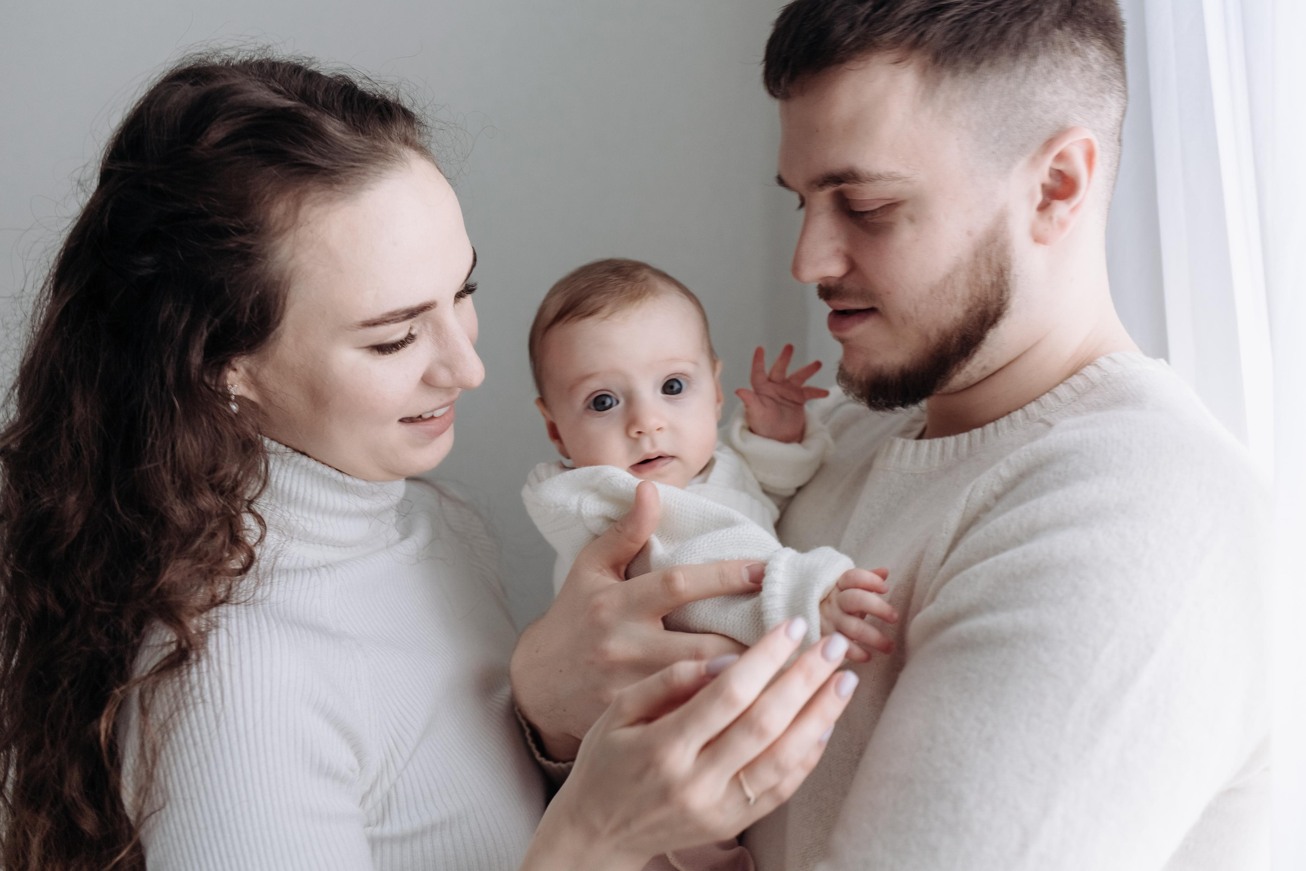 Домашняя семейная фотосессия в Москве, Домодедово, Видное, Бутово, Щербинка. Семейный фотограф Москва и Московская область. Семейная фотосессия на природе. Фотосессия детского праздника. Фотосессия юбилея. Фотосессия в день рождения. Фотограф на годик ребенку. Детский фотограф. Фоторепортаж семейного праздника. Детский фотограф Москва.