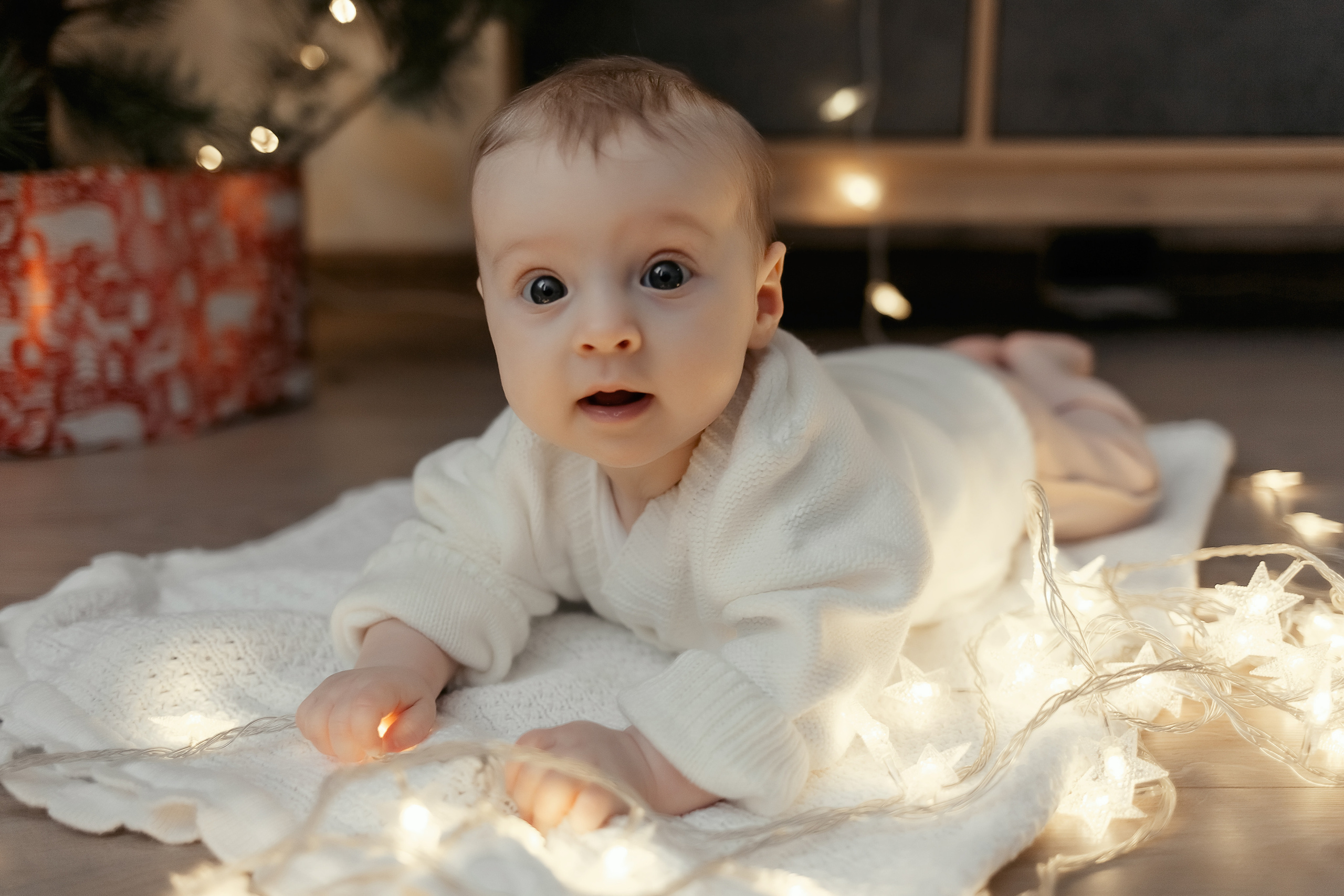 Домашняя семейная фотосессия в Москве, Домодедово, Видное, Бутово, Щербинка. Семейный фотограф Москва и Московская область. Семейная фотосессия на природе. Фотосессия детского праздника. Фотосессия юбилея. Фотосессия в день рождения. Фотограф на годик ребенку. Детский фотограф. Фоторепортаж семейного праздника. Детский фотограф Москва.