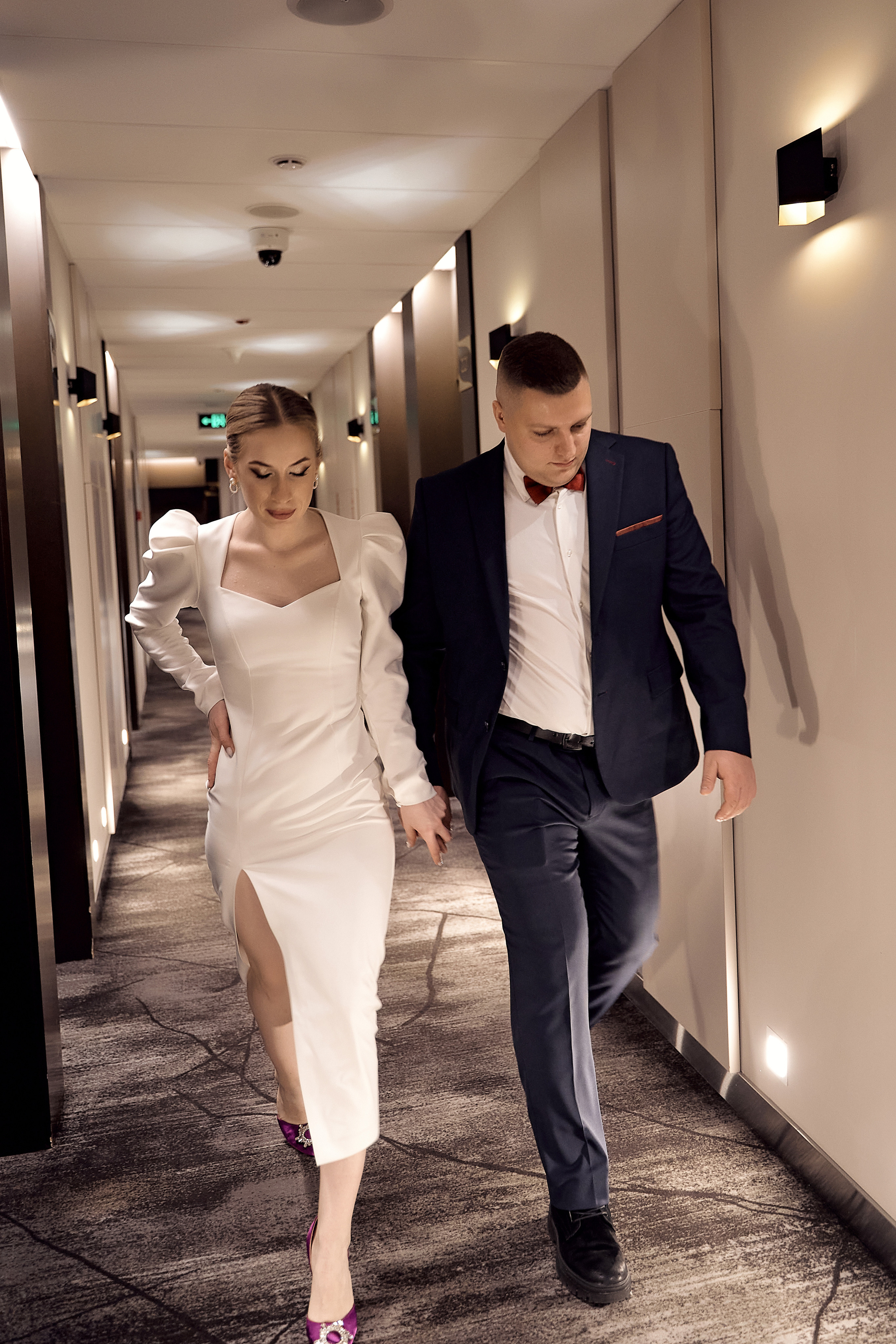 Свадебная фотосессия в отеле. Индивидуальный и семейный фотограф в Москве и городе Видное. Свадебный фотограф в Москве. Свадебный фотограф в Московской области. Свадебная фотосессия 2023. Заказать свадебную фотосессию. Фотограф недорого. Красивые свадебные фотографии. Душевный фотограф. Фотограф Видное. Фотограф Домодедово. Фотограф Бутово. Фотограф Москва. Фотограф Царицыно. Свадебная фотосессия в Царицыно. Семейная фотосессия. Контент-фотосессия в Москве. Контент-фотограф. Визуал для эксперта. 