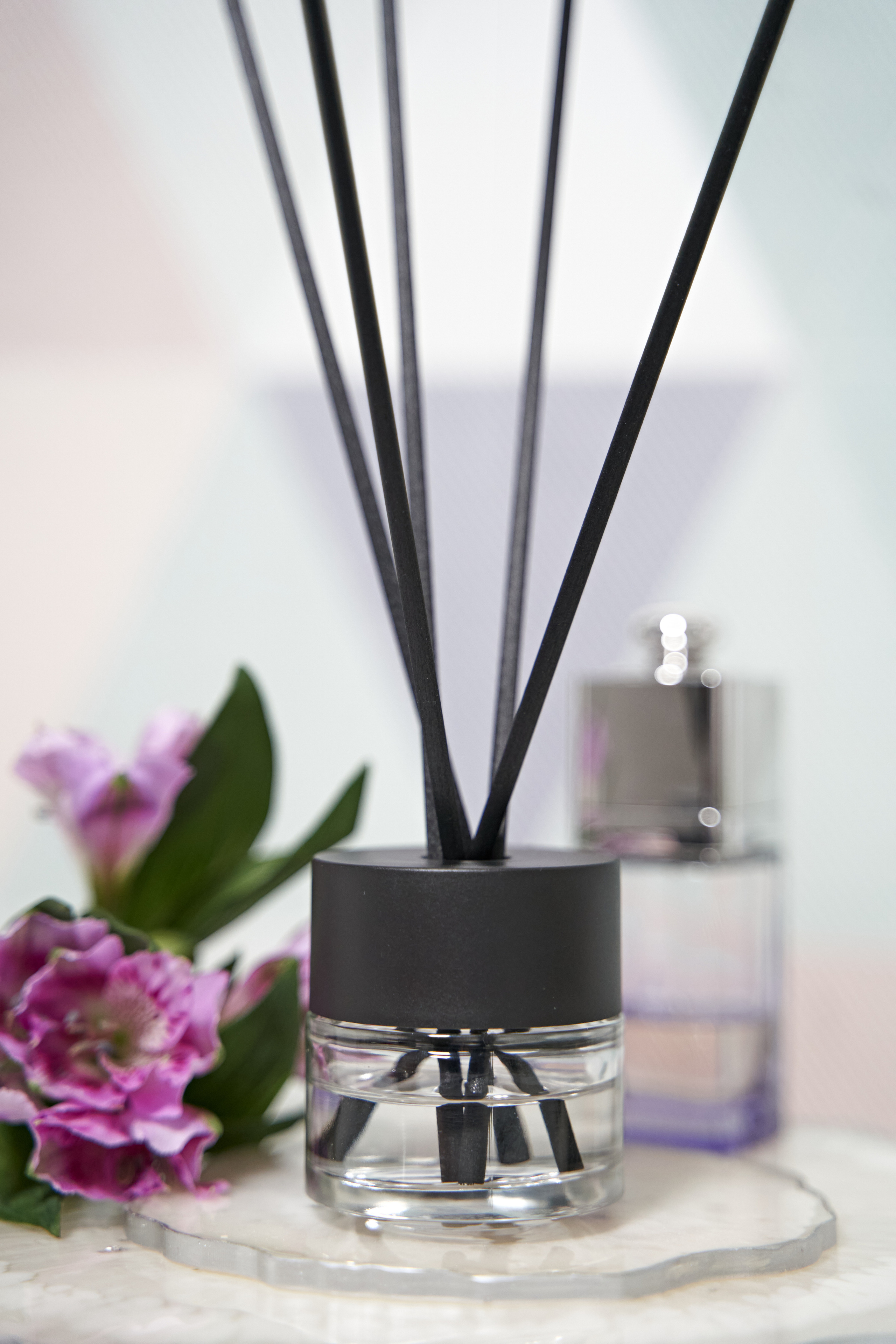 Предметная фотосессия. Предметный фотограф. Фотосессия косметики. Фотосессия свечей. Красивая предметная фотография. Визуал. Контент для интернет-магазина свечей, косметики и предметов интерьера.