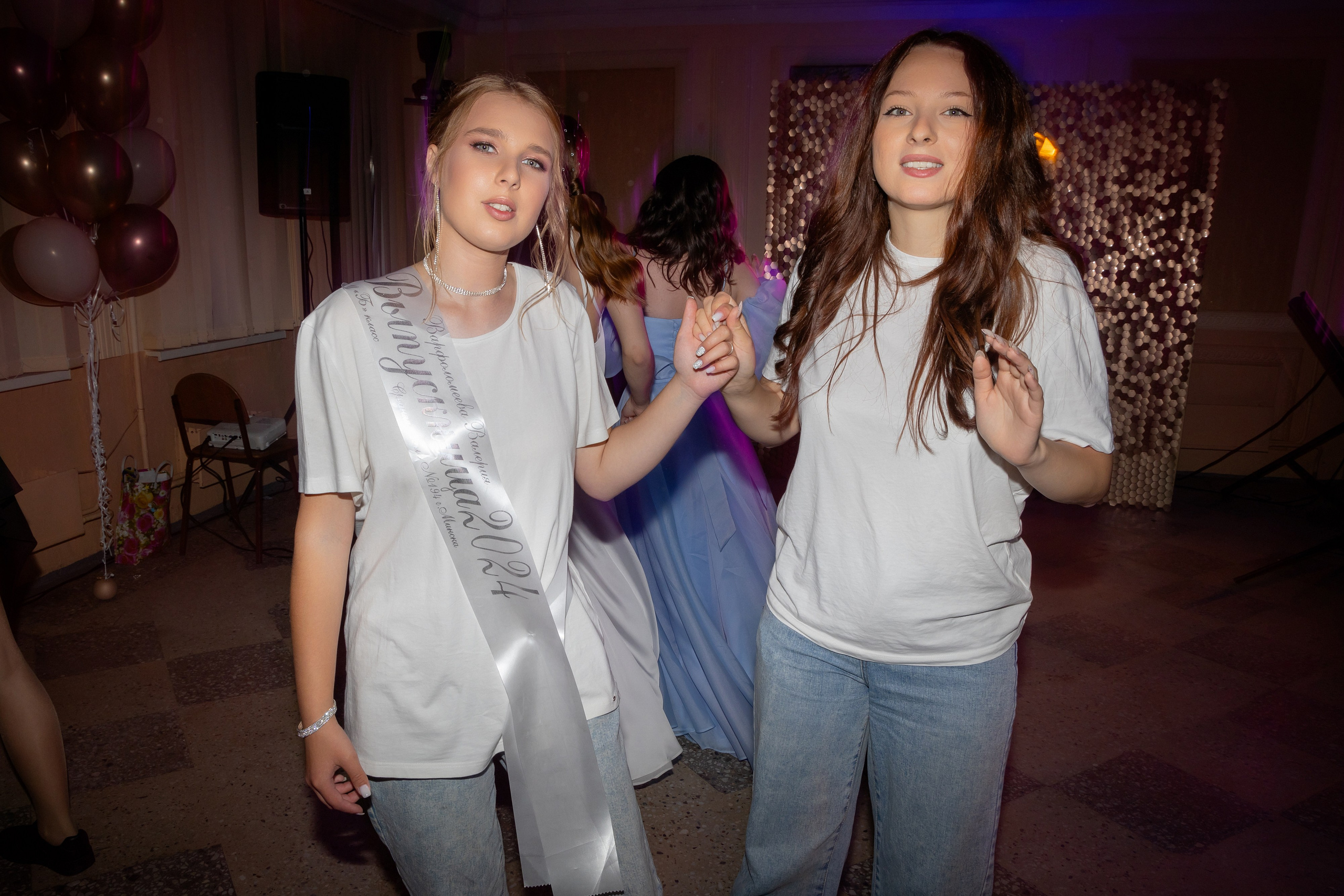 Школьный выпускной 2024 год в Соколе (Минск). Свадебный фотограф в Минске/Беларуси Сергей Спиридонов