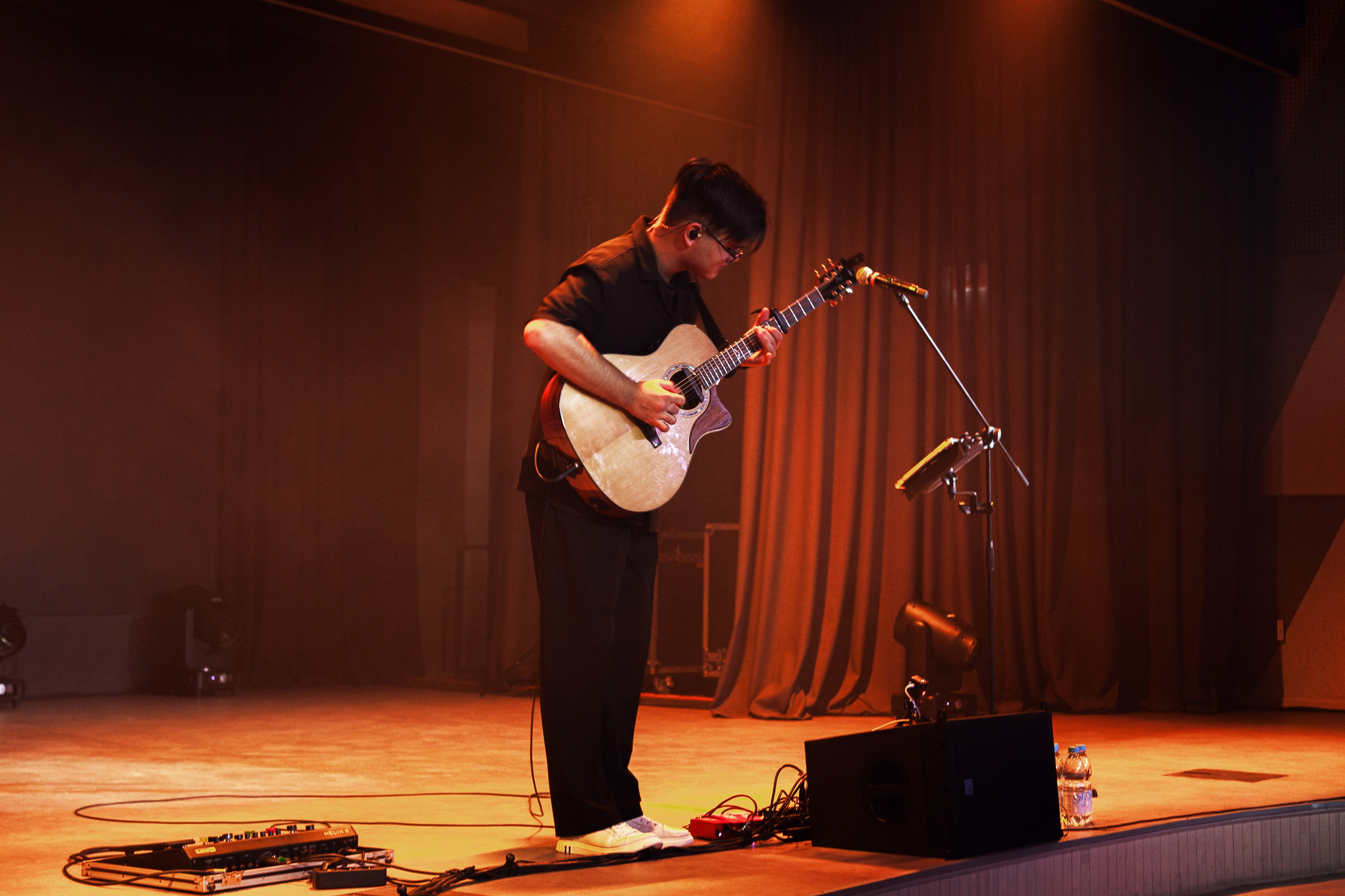 Дамир. Сольник Ноябрь 2025. Design Muginov