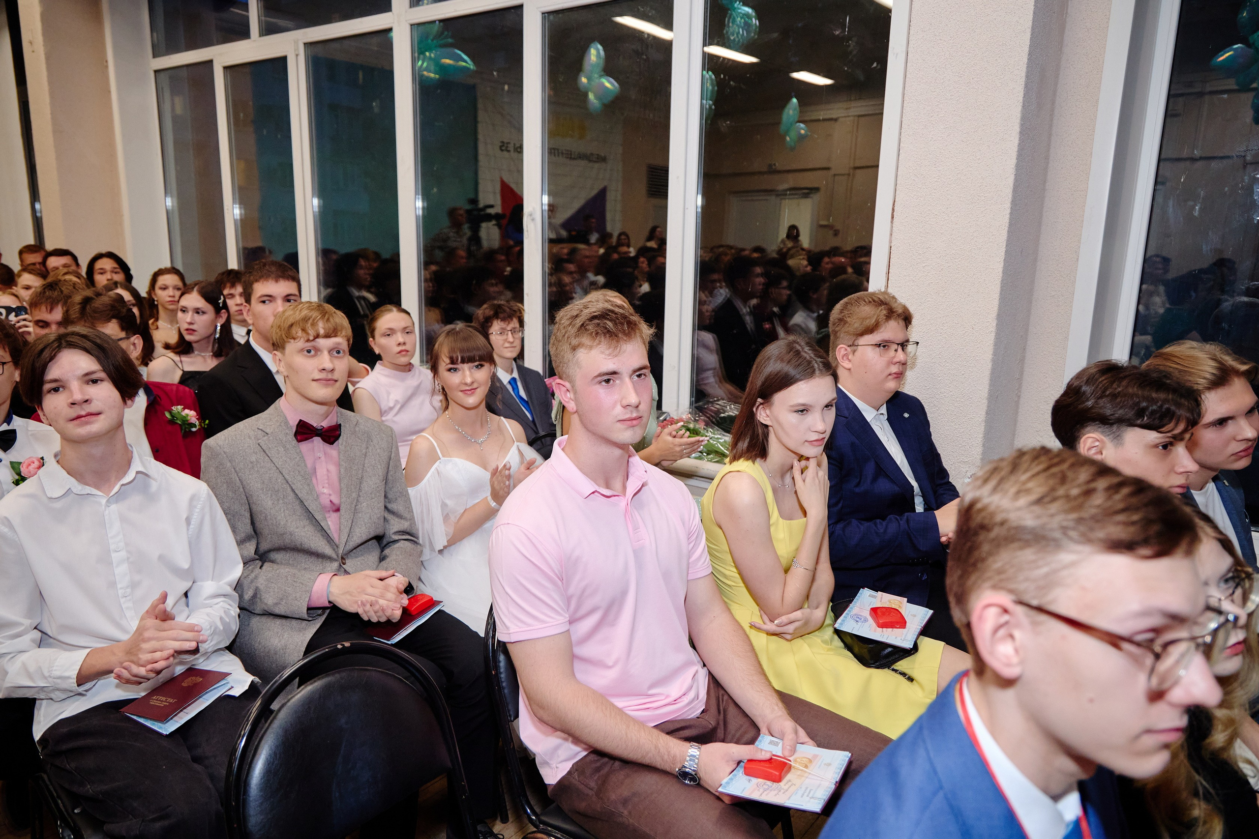 Выпускной 35 Сош. Фотограф Выпускные альбомы Таганрог Сергей Коробченко