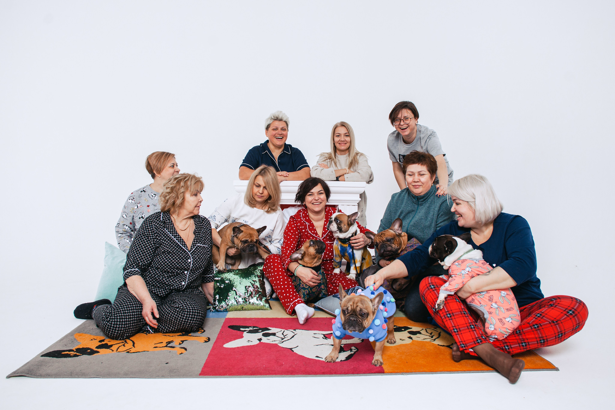 Пижамная вечеринка французских бульдогов и их хозяев. Фотограф-анималист Татьяна Степанова