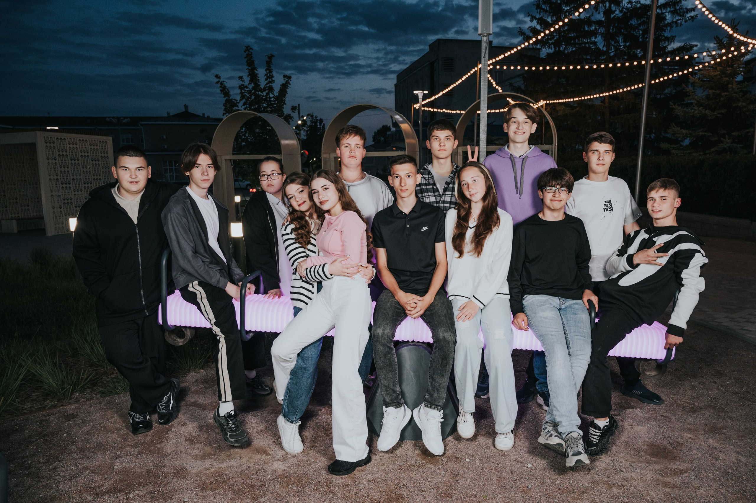 Ночная. Выпускные альбомы и Школьный фотограф в Алексеевке, Бирюче, Красном