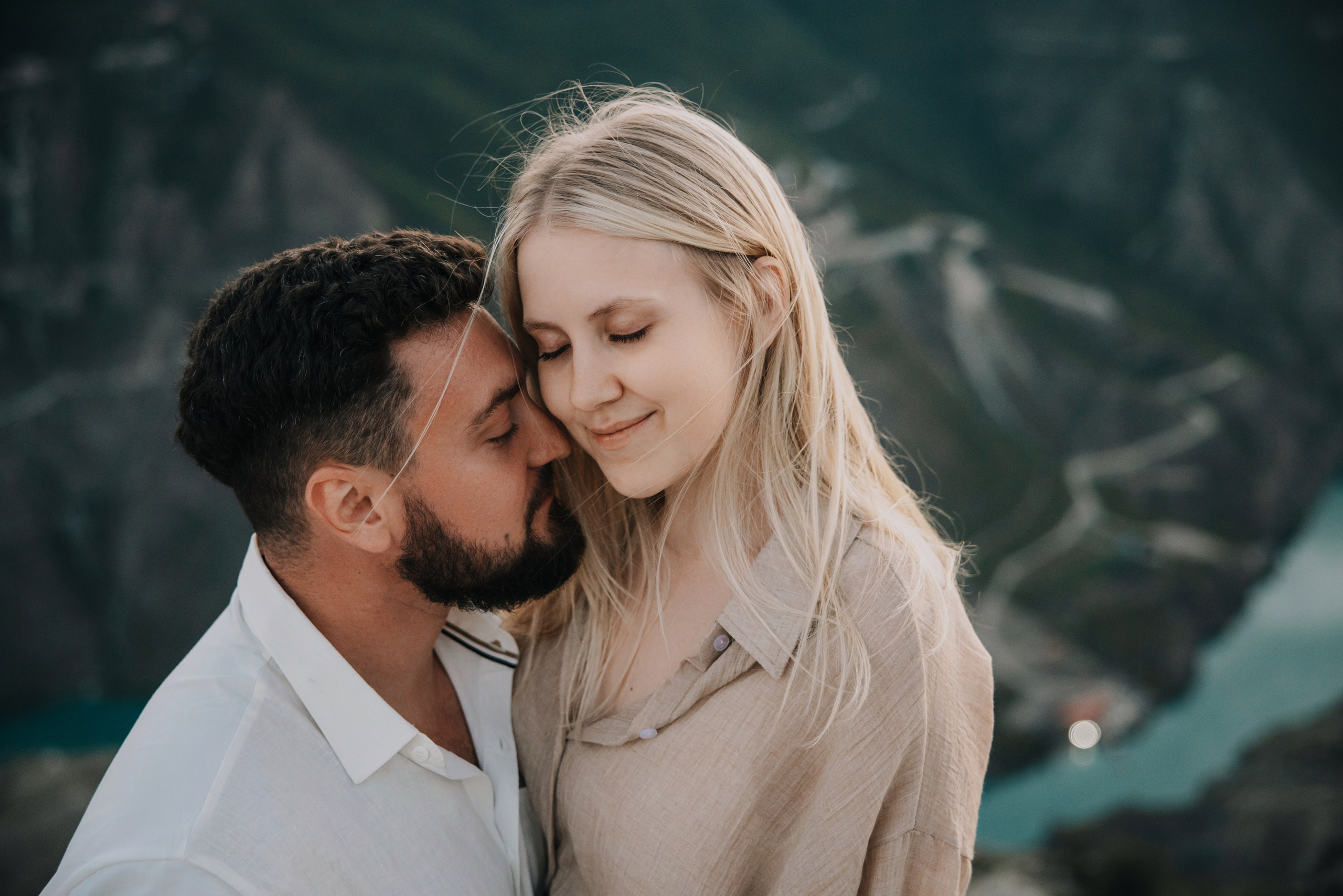 Фотосессия в горах прекрасной пары АРТЕМ & АЛЕСЯ. Свадебный фотограф в Махачкале Иван Айвазян