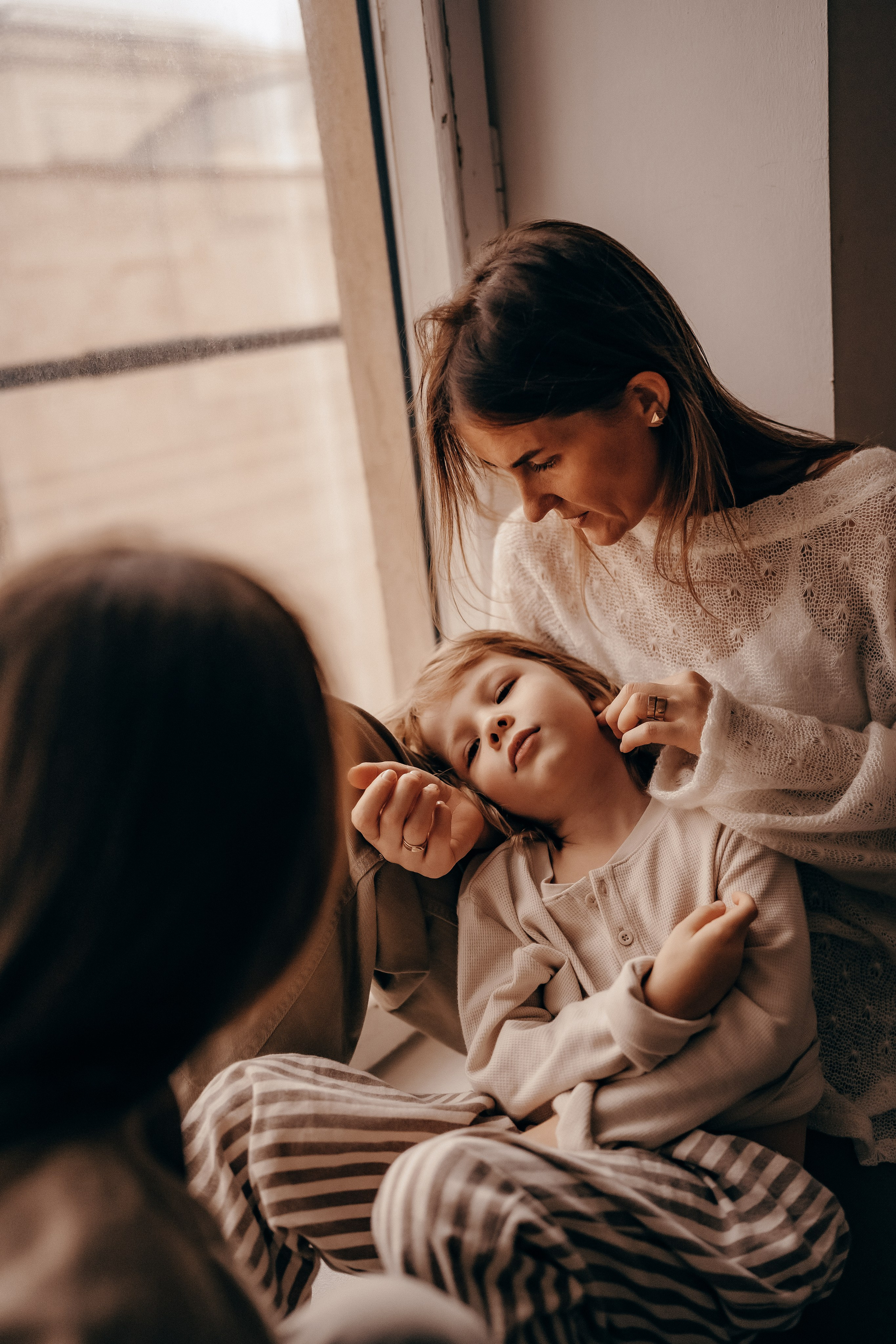 Объятья и немного баловства. Главная