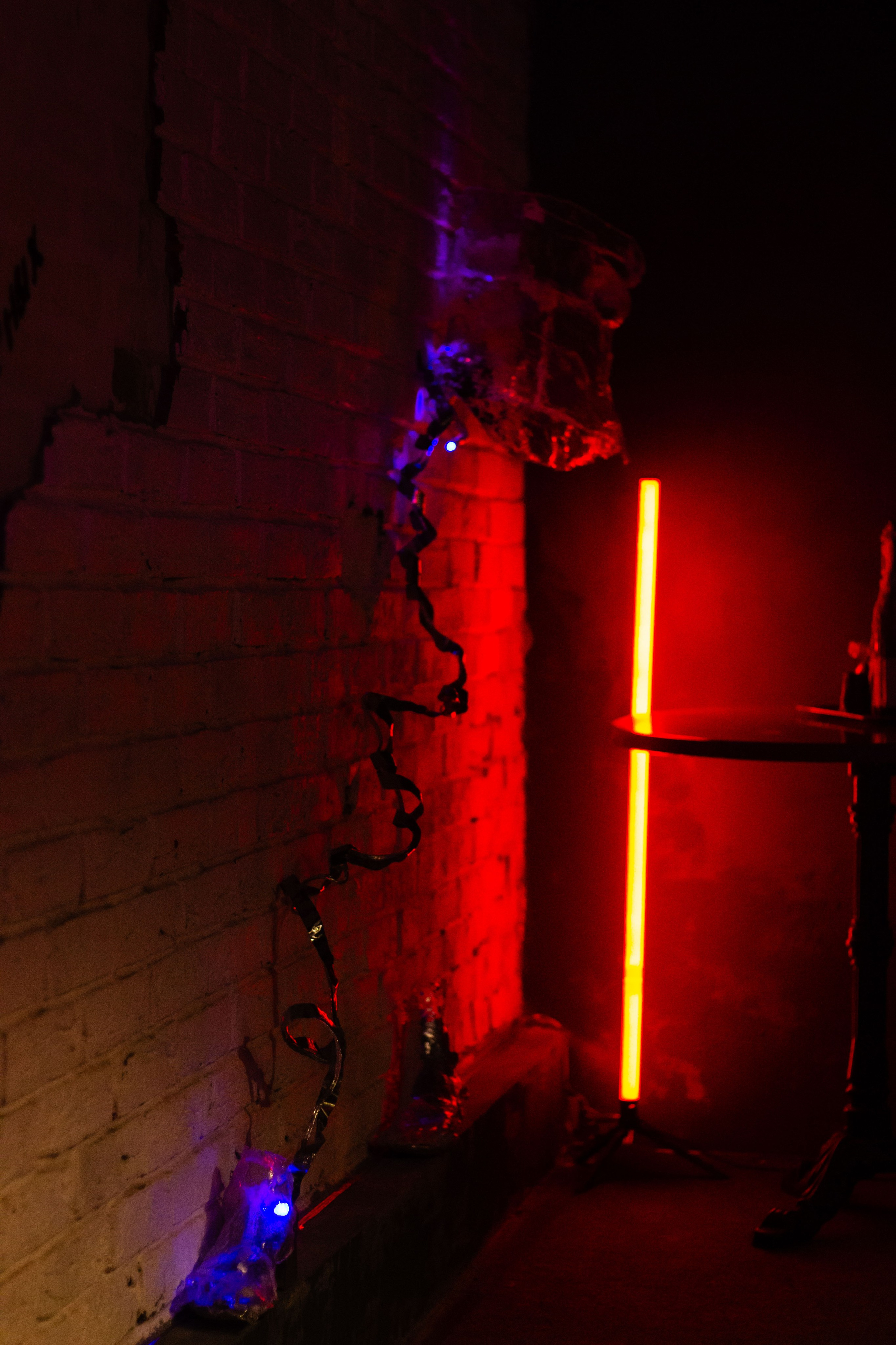 Бильярдная «Крученых» некрореализм. Юля Мурашова портретный и документальный фотограф