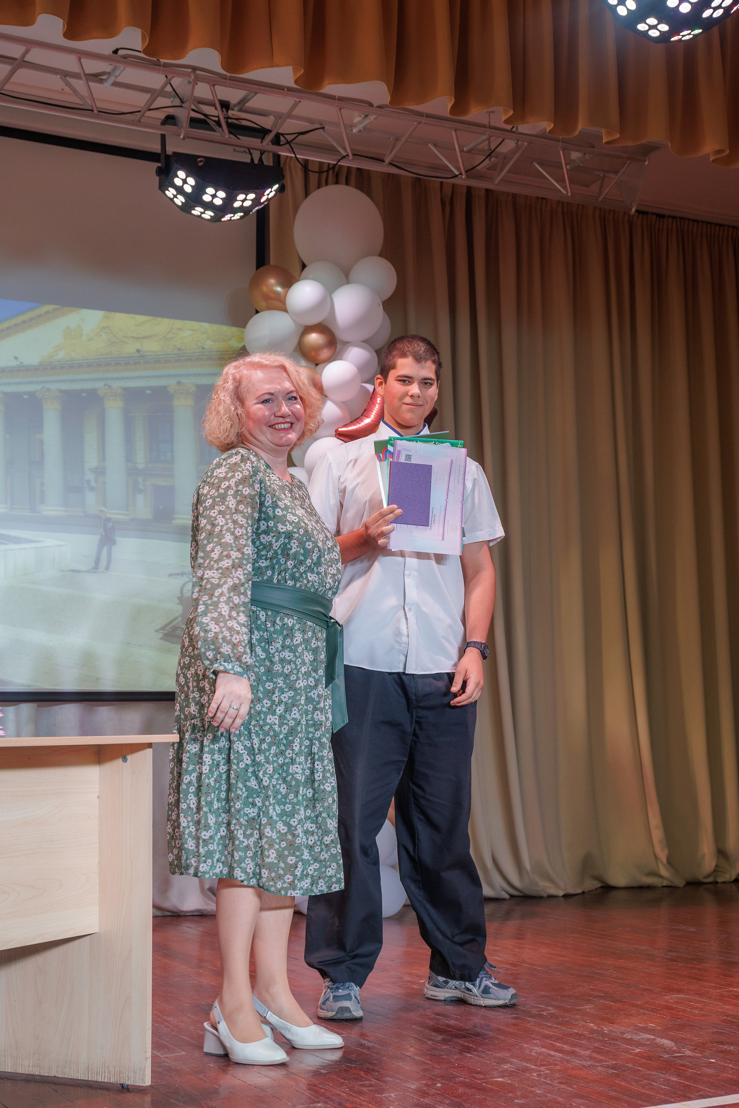 Вручение аттестатов. Свадебный и семейный фотограф в Новосибирске Ирина Дорошкова