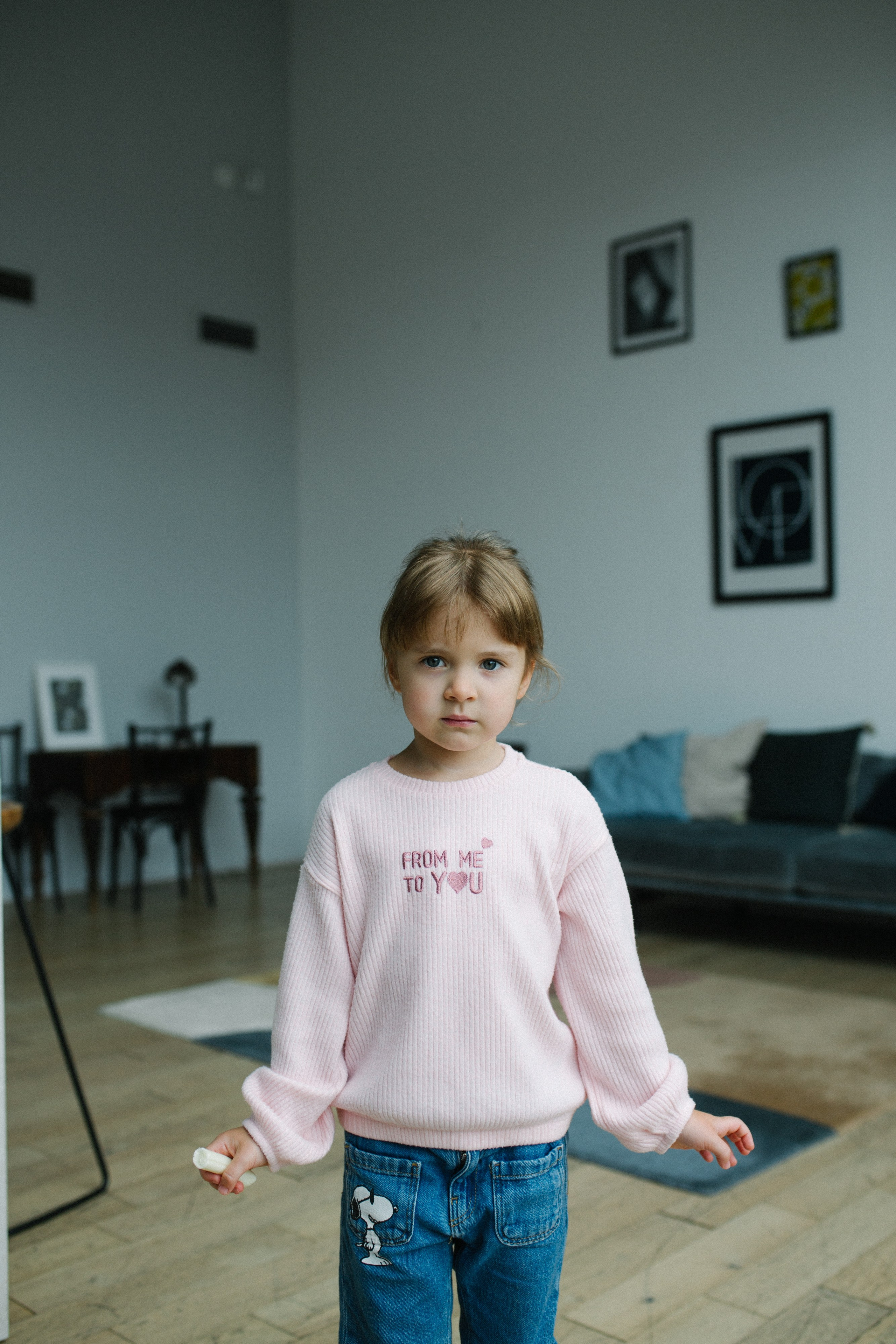 Купание с танцами на столе. Фотограф Оля Батист