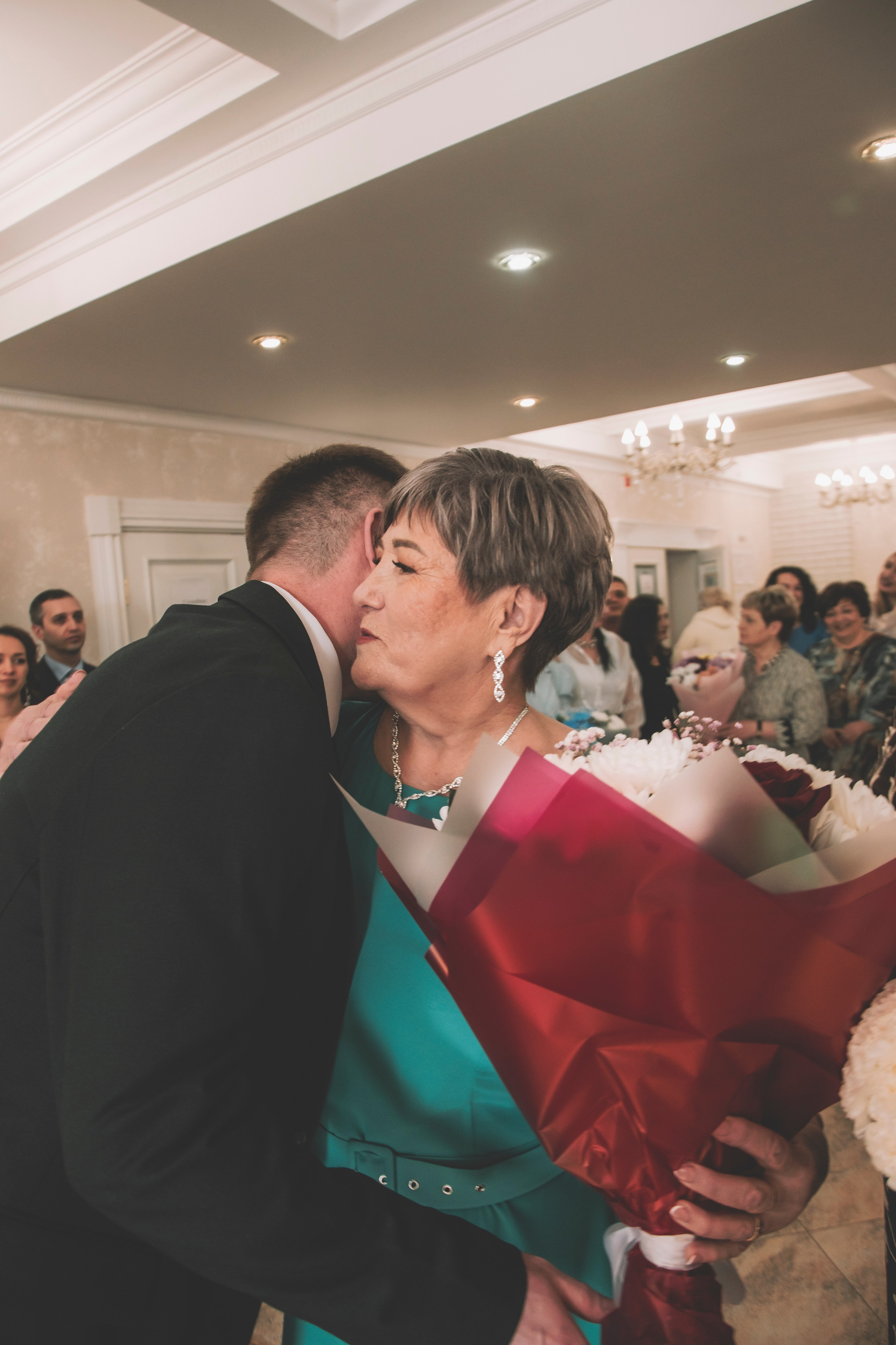 26.04.2025 (Фотосессия, роспись в Онии + фото с банкета). Семейный и свадебный фотограф Губкинский и Ставрополь