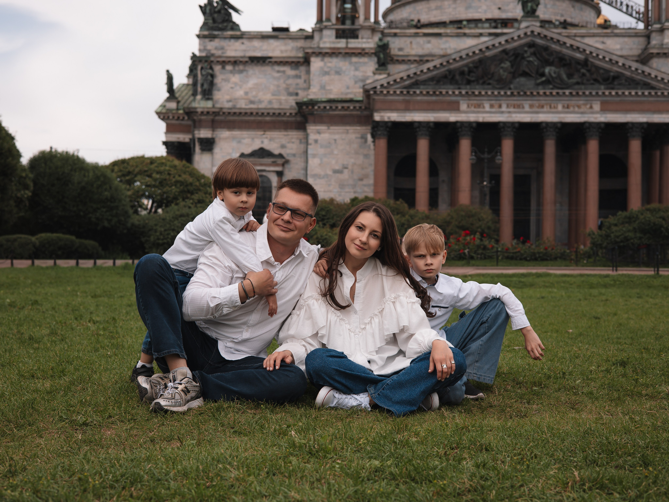 Саша+Саша=Лев и Лука. Семейный фотограф в Санкт-Петербурге. Запечатление мгновений и ярких воспоминаний в Вашей жизни