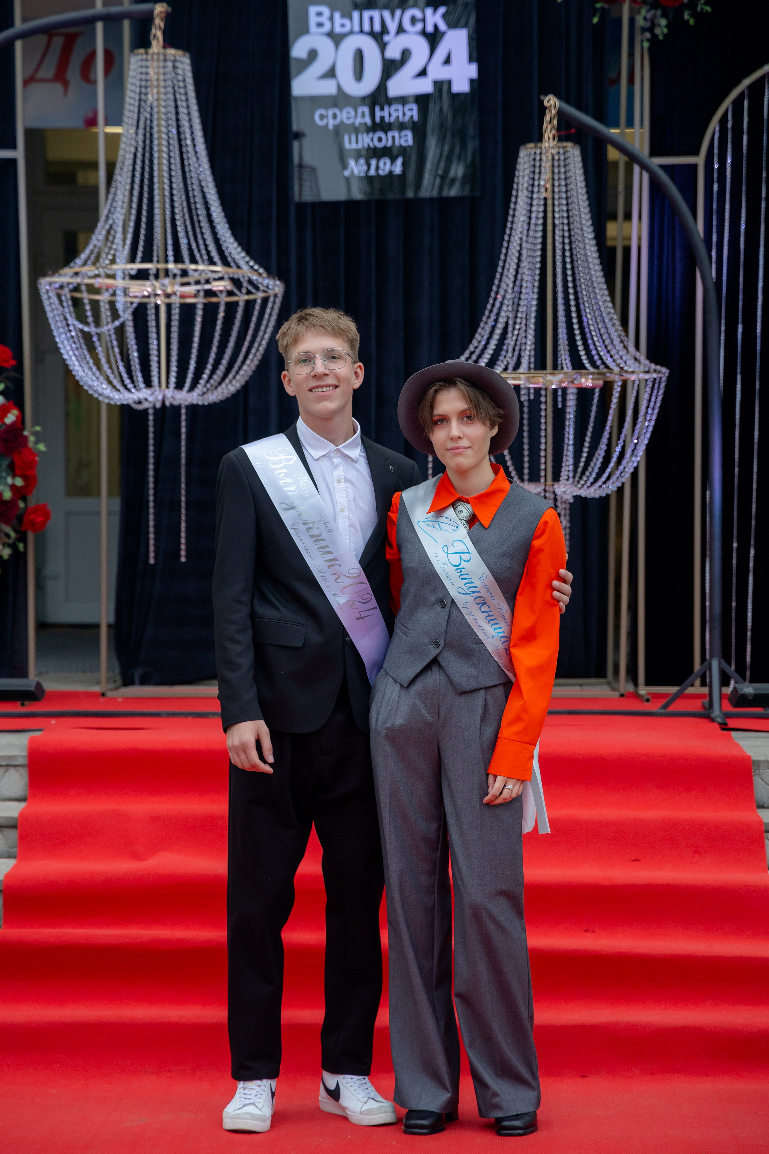 Школьный выпускной 2024 год в Соколе (Минск). Свадебный фотограф в Минске/Беларуси Сергей Спиридонов