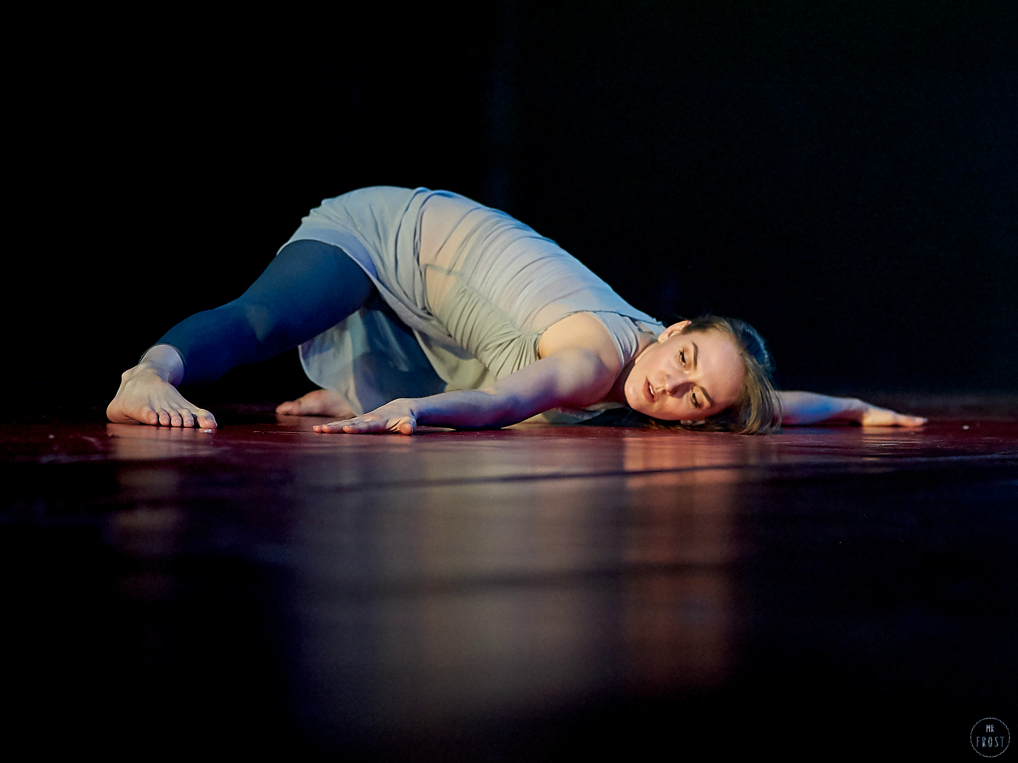 НЕСИНХРОННО. Челябинский театр современного танца. Фотографии отовсюду и обо всем