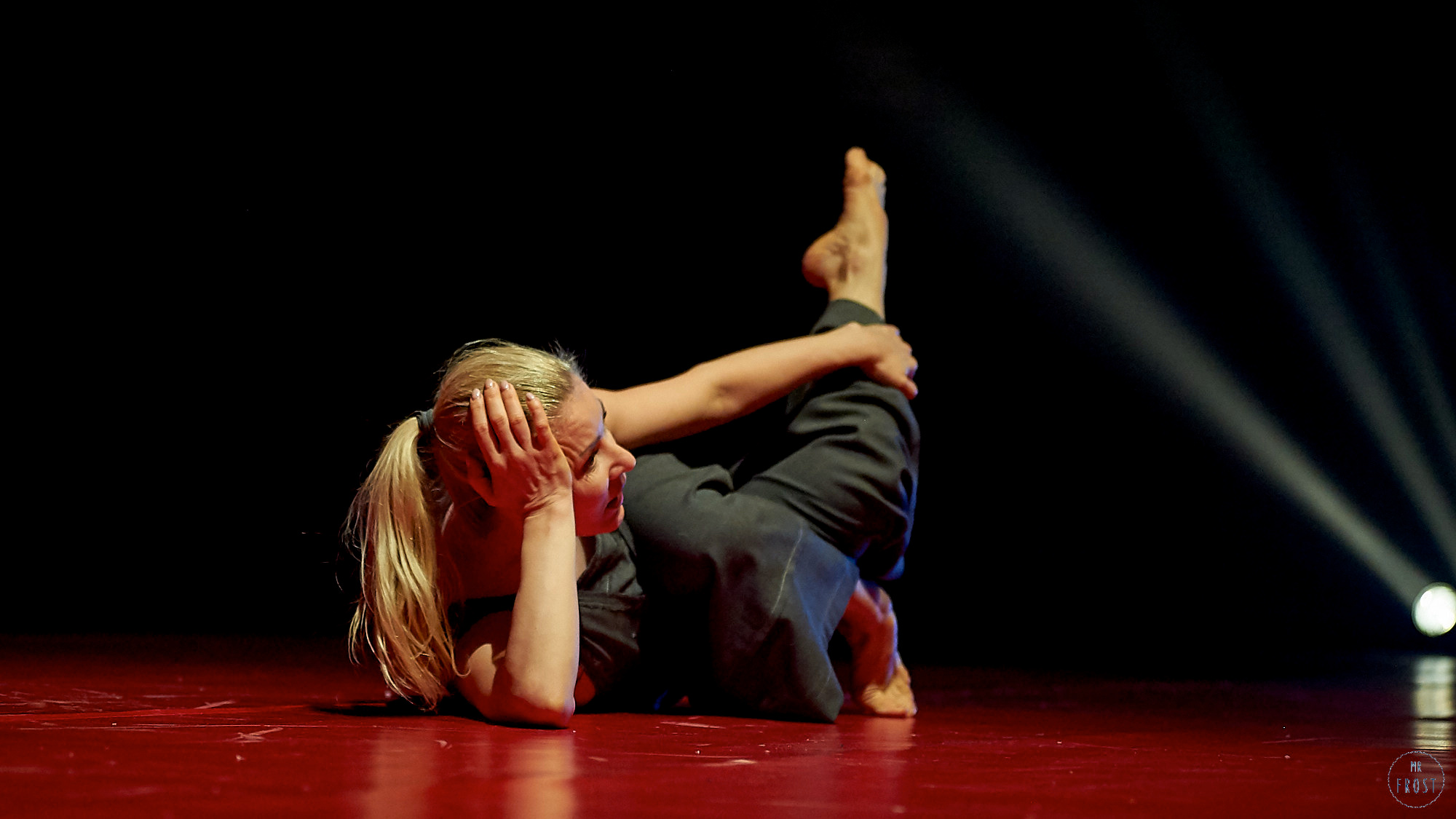 НЕСИНХРОННО. Челябинский театр современного танца. Фотографии отовсюду и обо всем