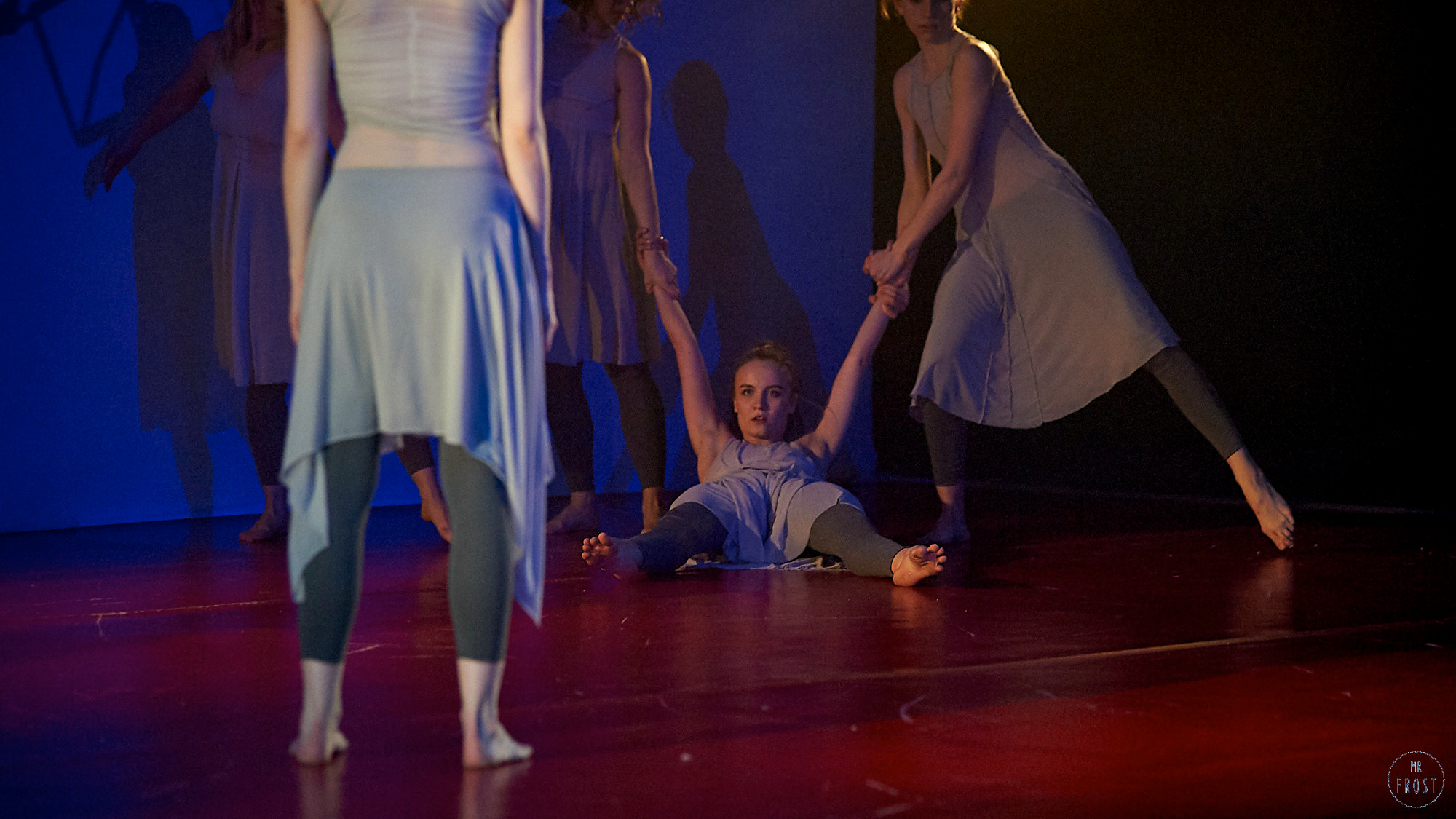 НЕСИНХРОННО. Челябинский театр современного танца. Фотографии отовсюду и обо всем