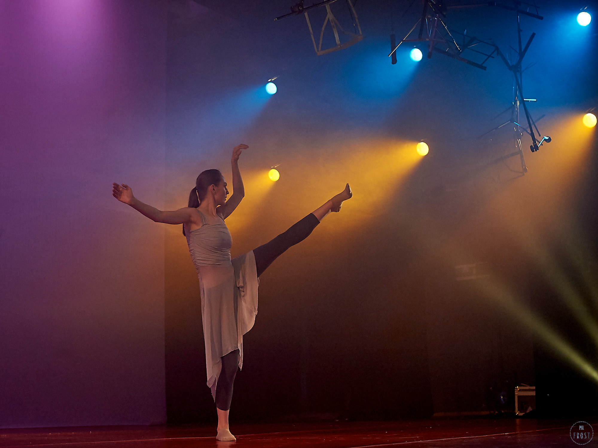 НЕСИНХРОННО. Челябинский театр современного танца. Фотографии отовсюду и обо всем