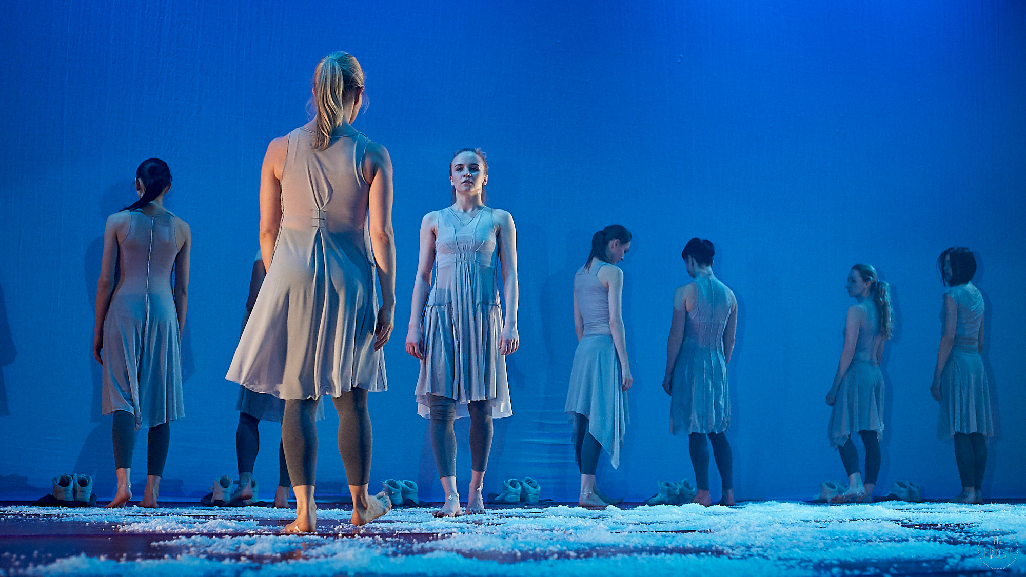 НЕСИНХРОННО. Челябинский театр современного танца. Фотографии отовсюду и обо всем