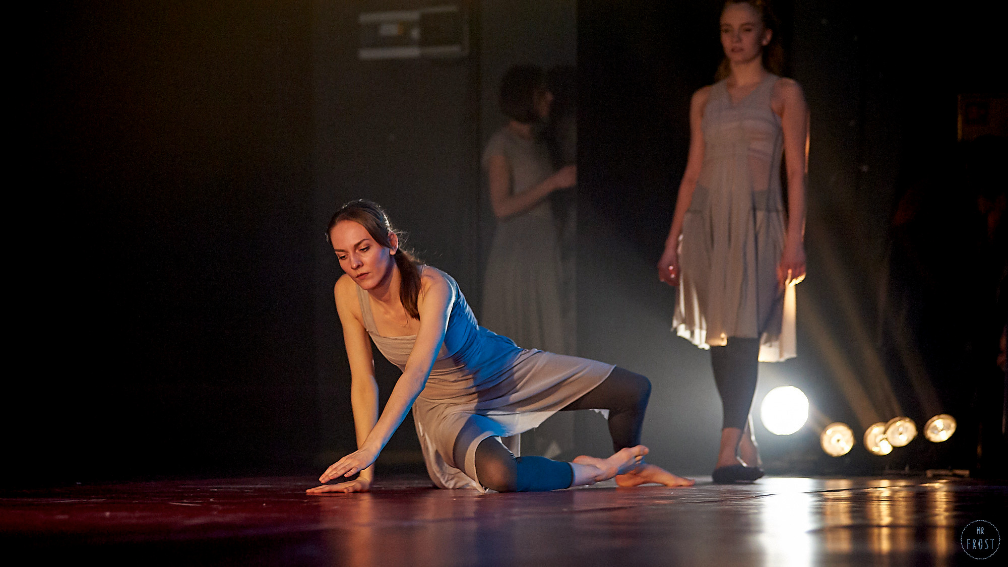 НЕСИНХРОННО. Челябинский театр современного танца. Фотографии отовсюду и обо всем