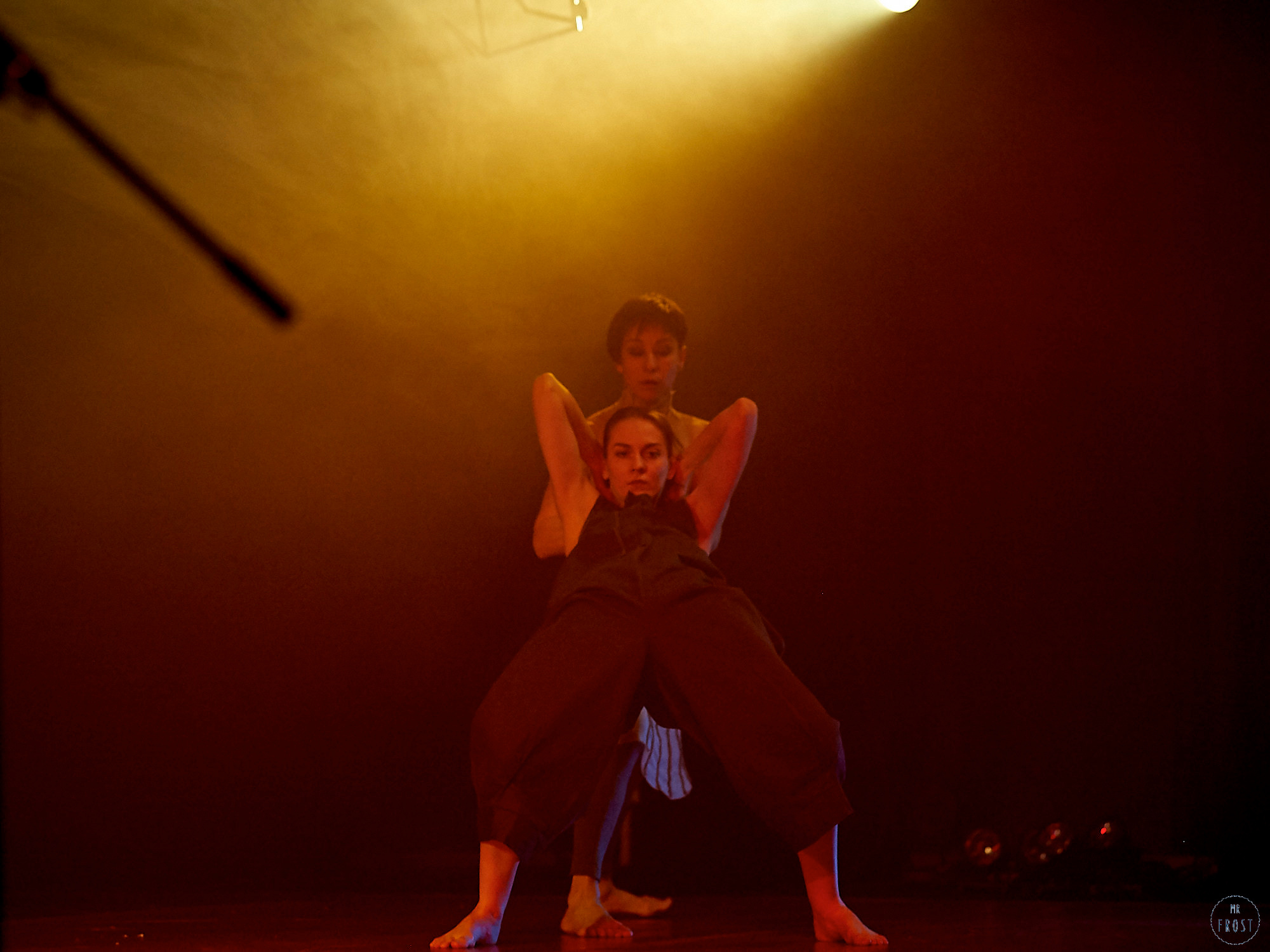 НЕСИНХРОННО. Челябинский театр современного танца. Фотографии отовсюду и обо всем