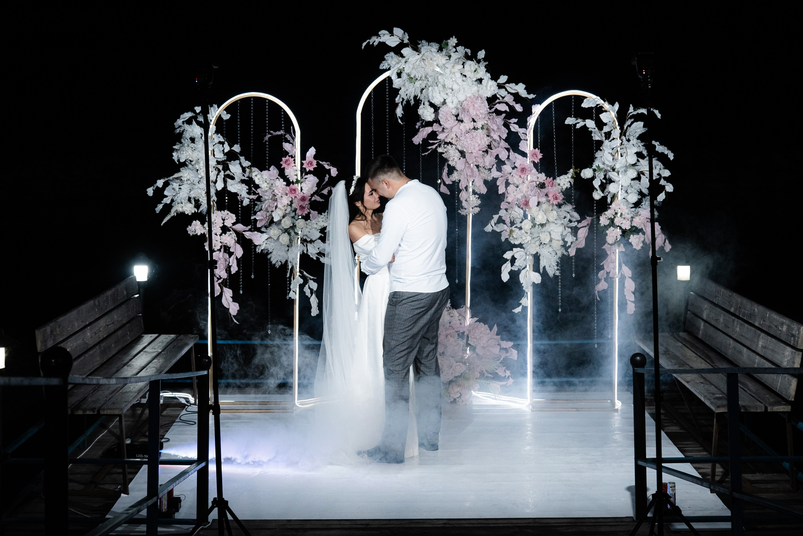 D & J. Street photographer