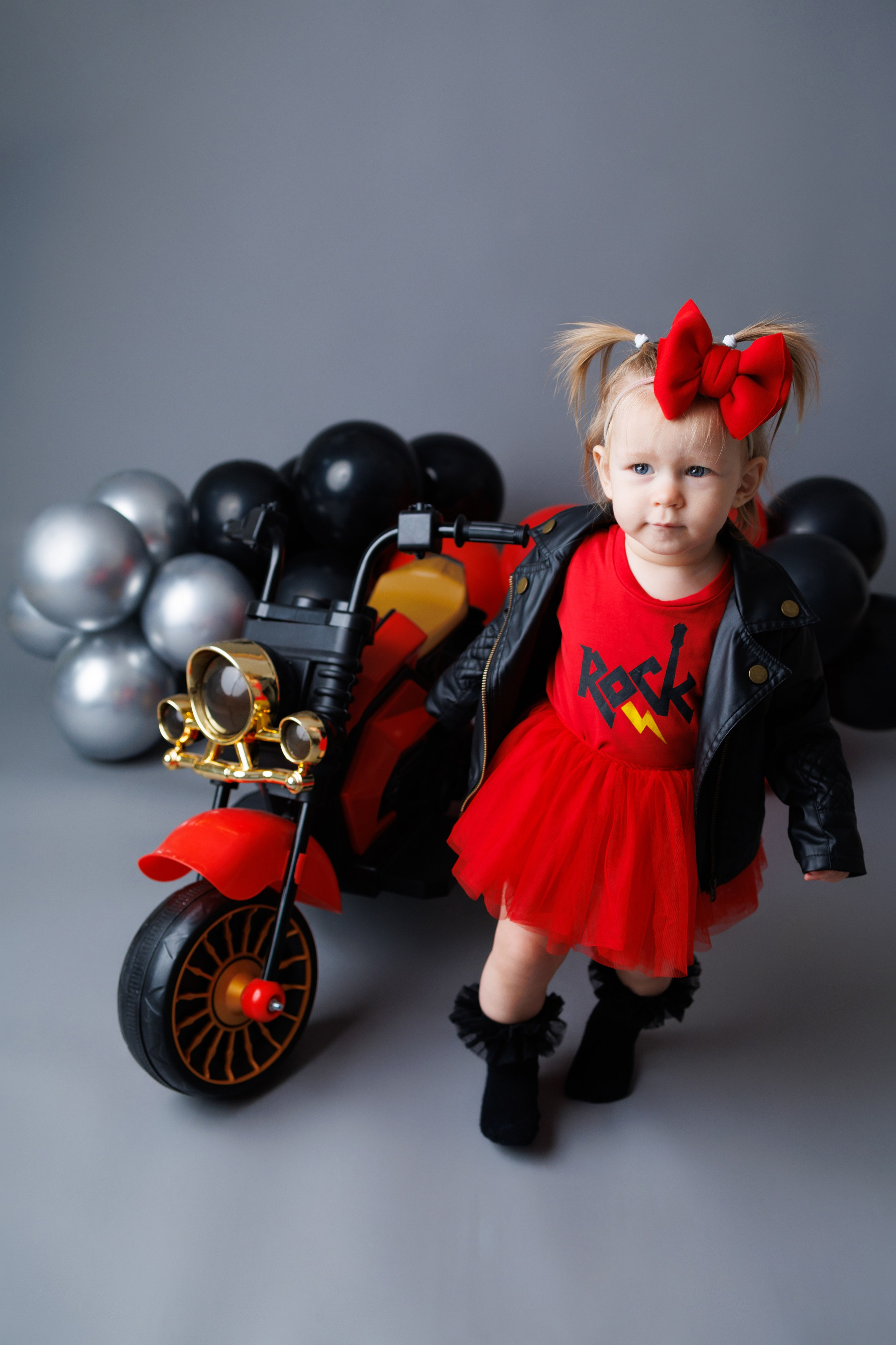 Машеньке 1 годик. Фотограф новорожденный малышей Новосибирск