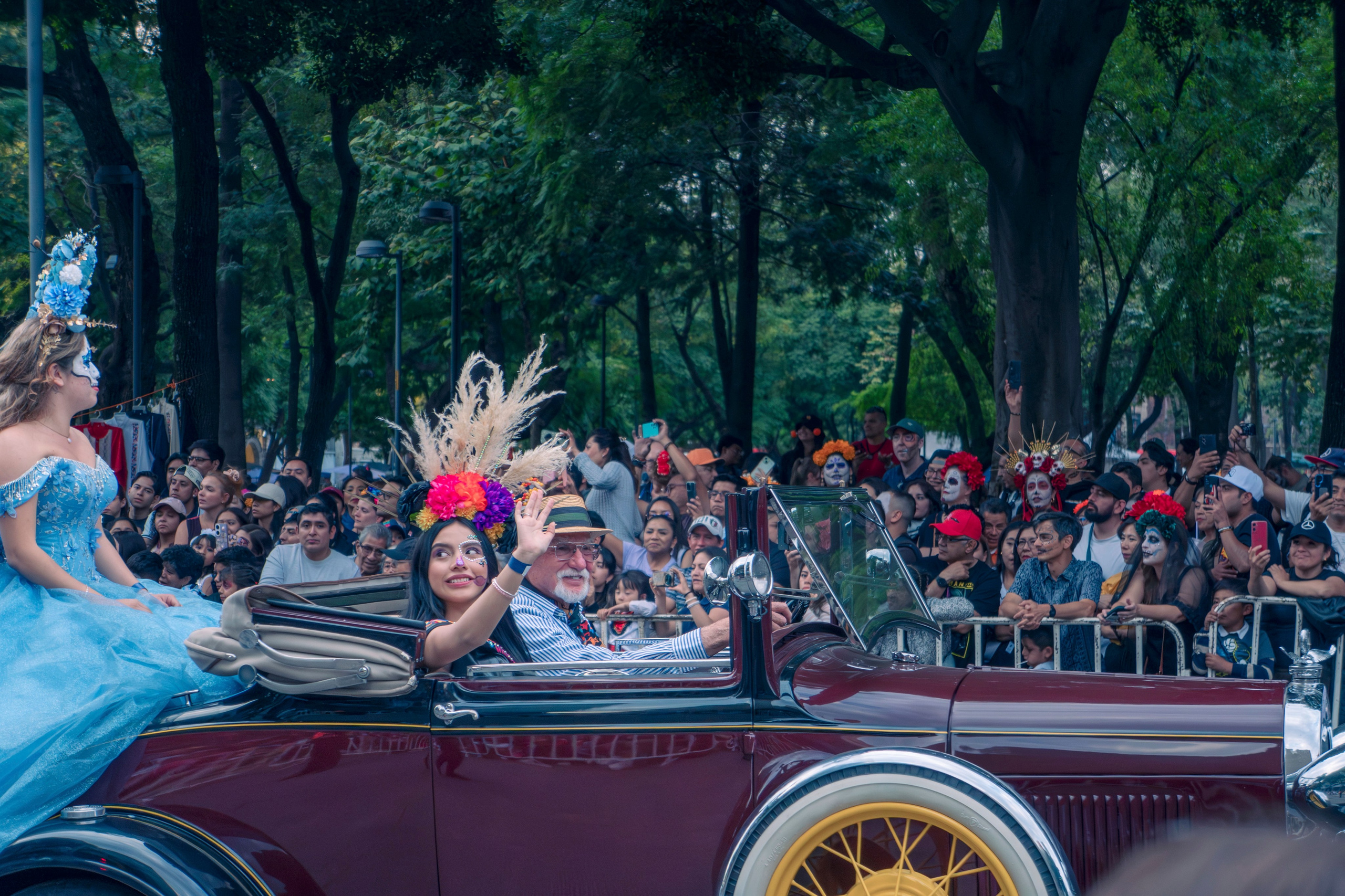 Day of the Dead. Ofrenda & Parade. CDMX Photography | Alex Klenin| Portrait & Event Photographer