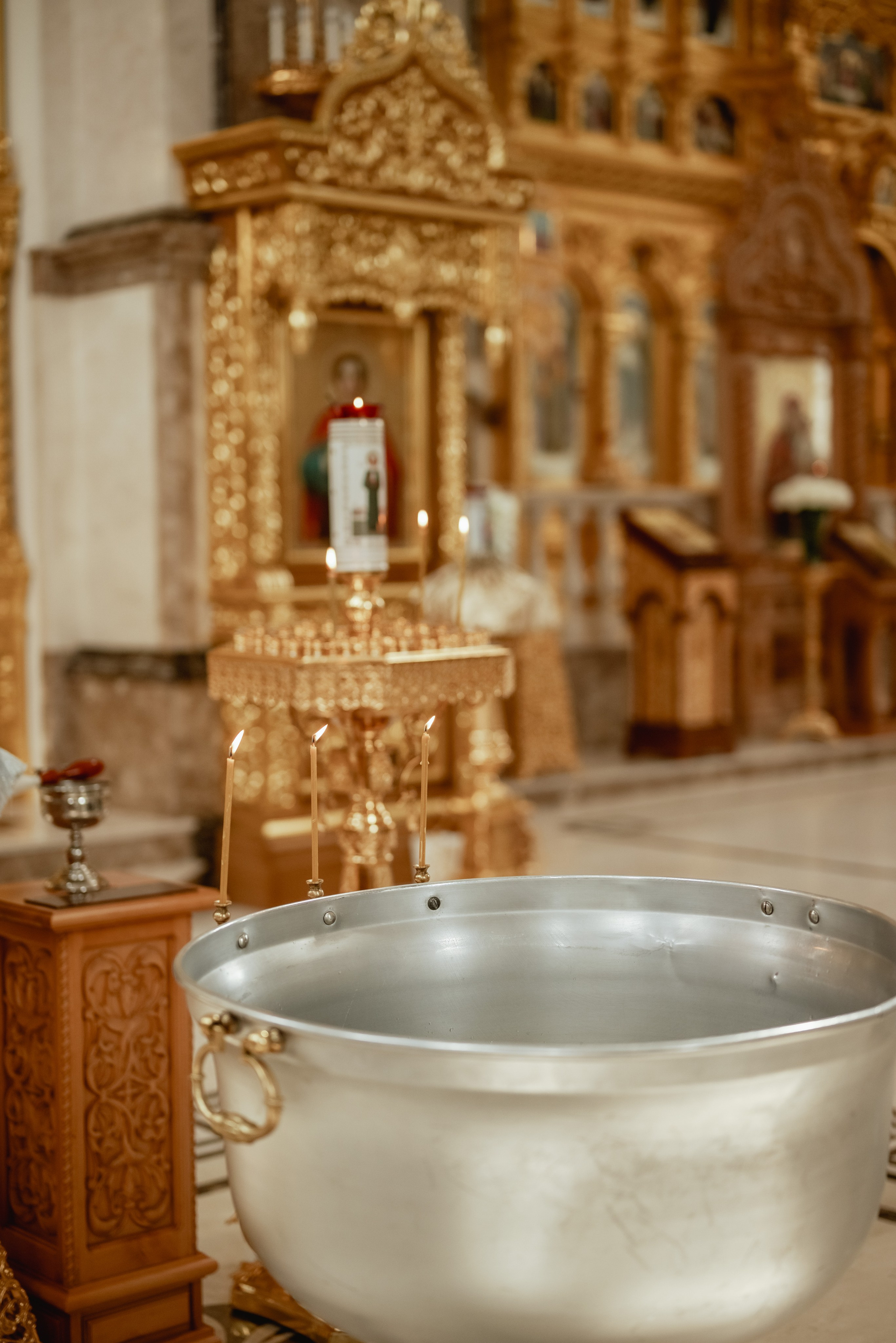 Крещение в Донецке. Юлия Басня семейный и свадебный фотограф в Донецке