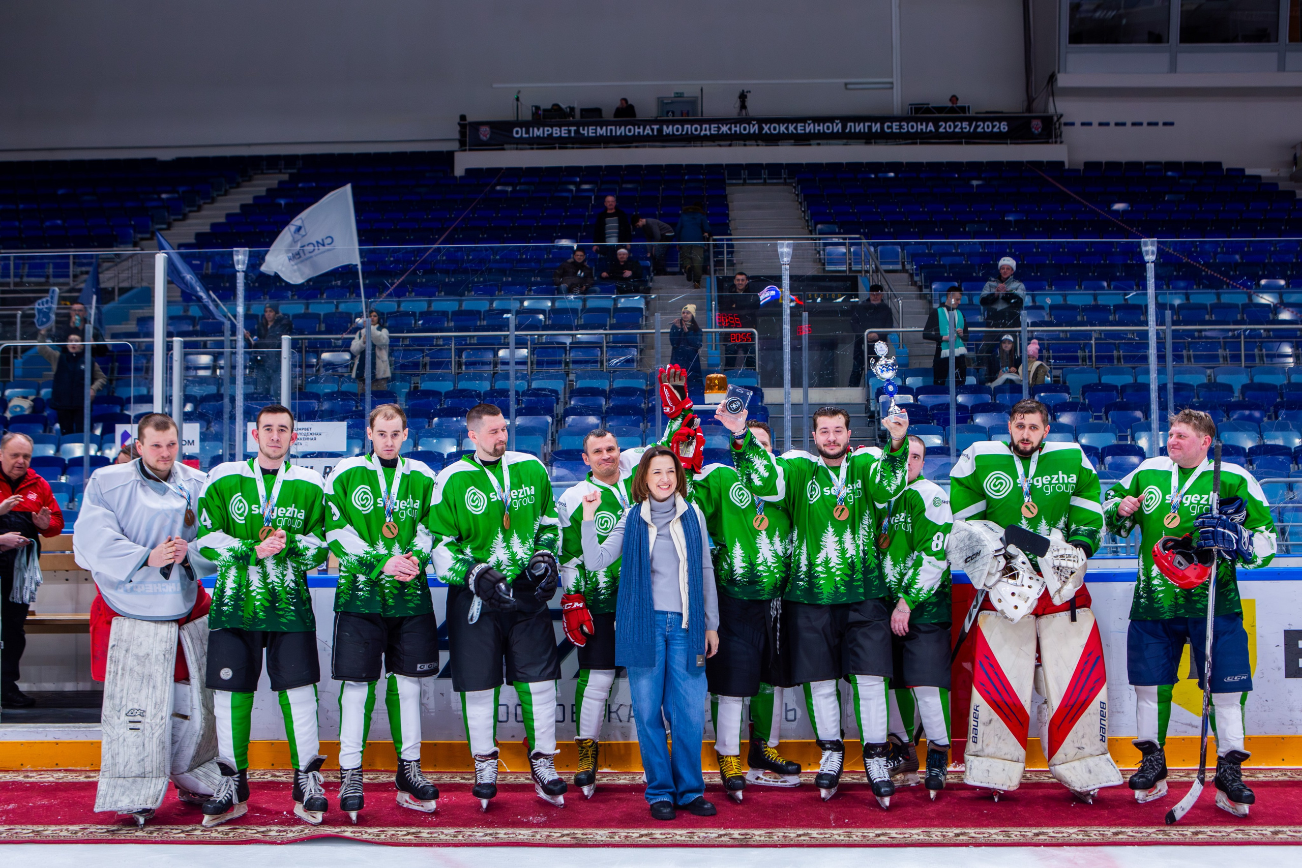 Чемпионат по хоккею. Репортажный, семейный, свадебный, портретный фотограф