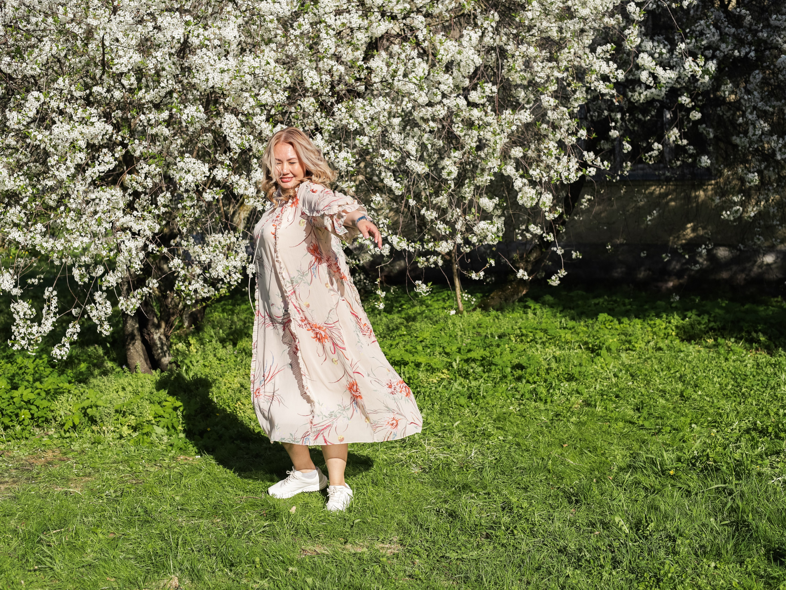 Весенняя фотосессия для Сары. Фотограф  Москва&Сочи Лазарева Вита