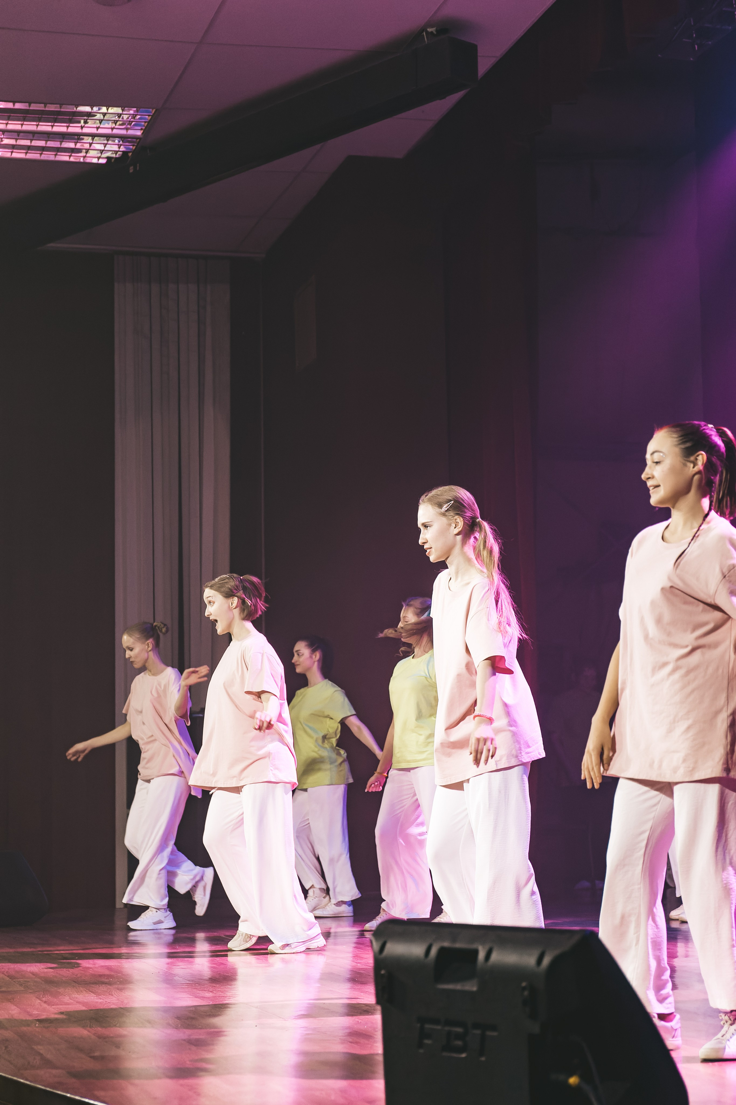 СмолГУ — Зеленое Яблоко — 2023. Танец. KiPPER Gallery — Фотограф