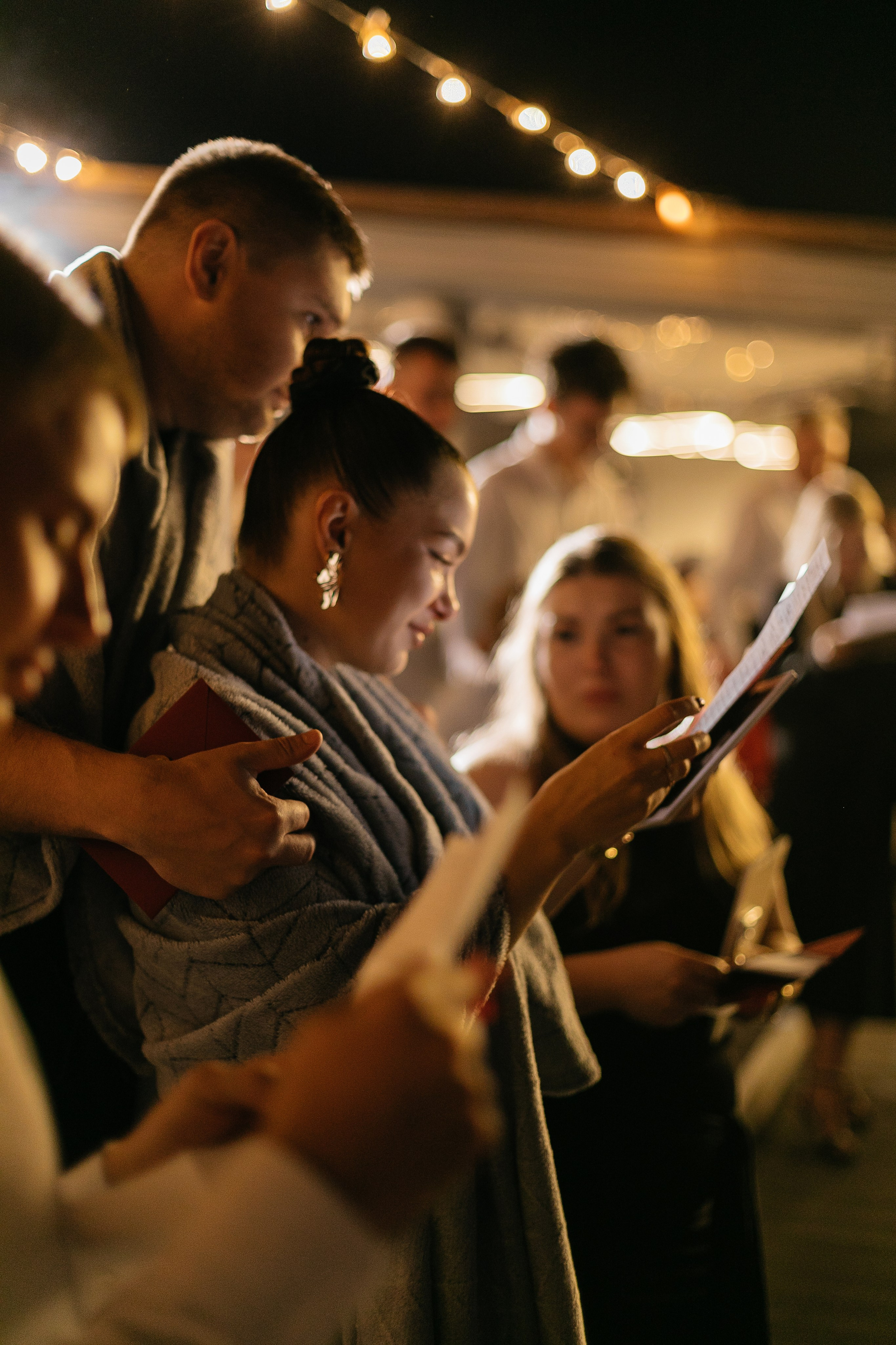 Rain falls down. Главная