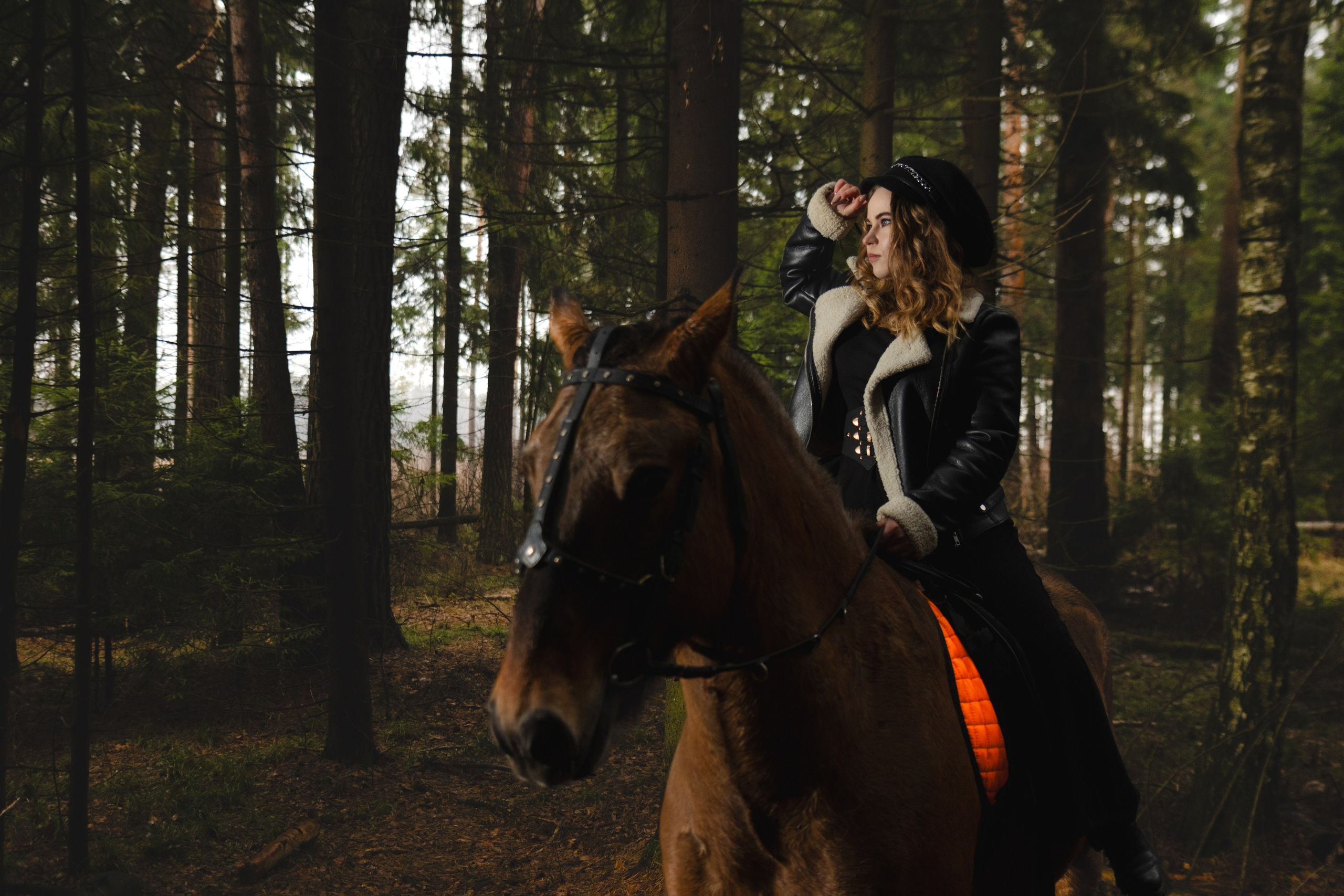 Девочки ведьмы варят зелье на хэллоуин. Фотограф Видеограф Игорь Никулин Москва Балашиха