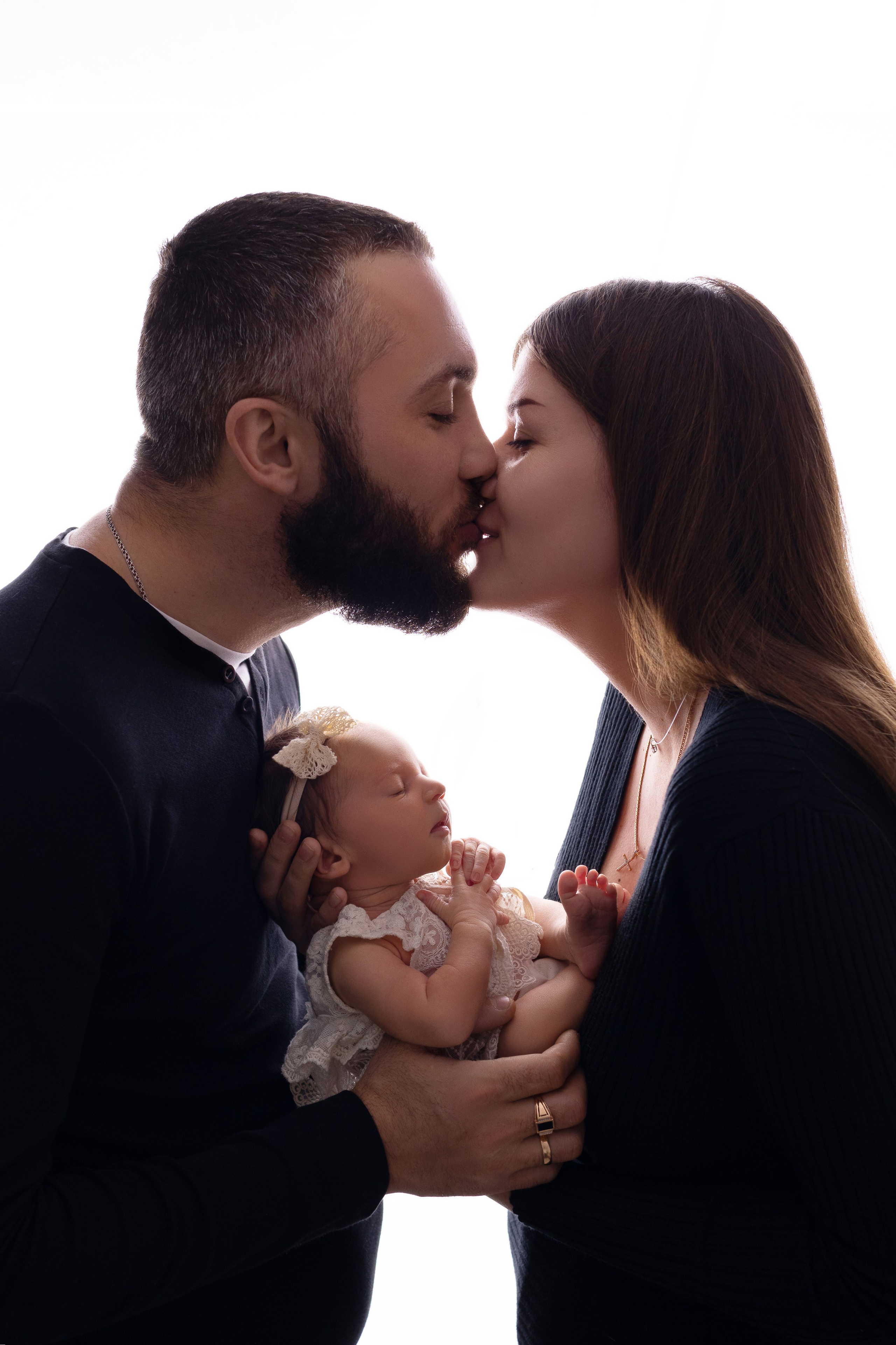 Семейные кадры от Elvira Kamaeva. Фотограф новорожденных малышей в Омске и Омской области Эльвира Камаева