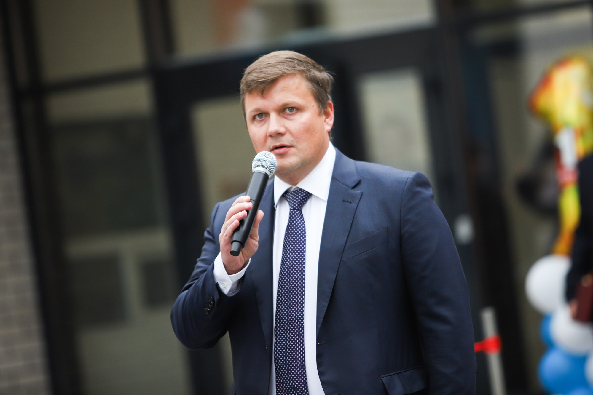 1 сентября в школе № 104. Фотограф Дарья Попова