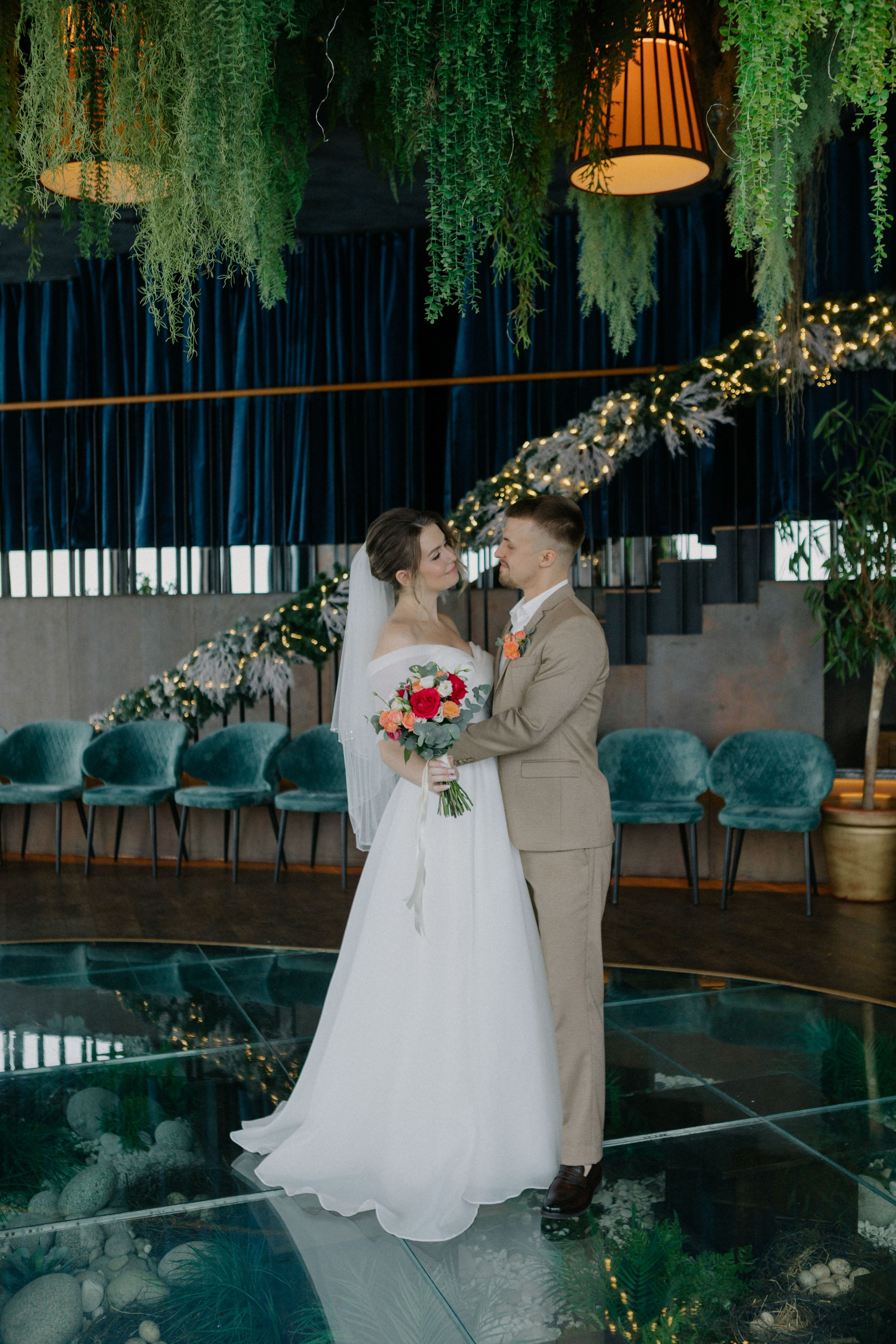 Ксюша и Илья. Утро в отеле роспись в Birds. Свадебный и портретный фотограф в Москве Анастасия Масюк